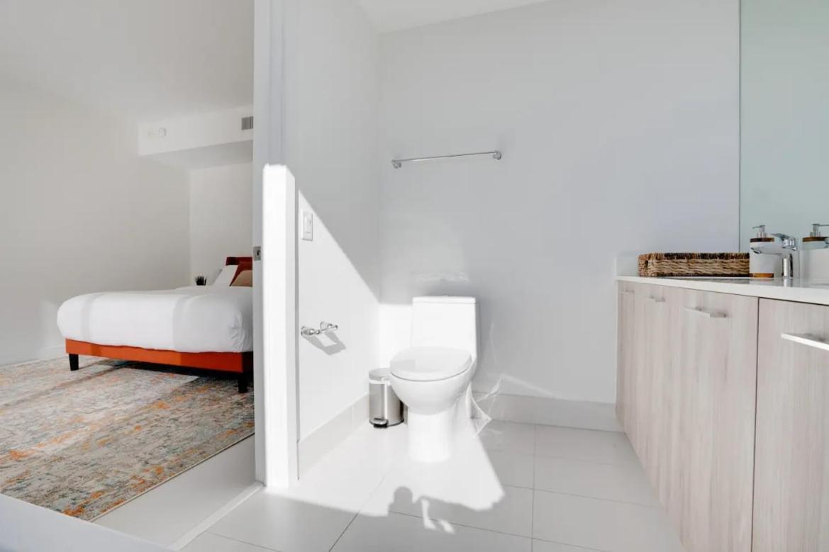 Holiday home Paraiso- Rooftop Pool Views And Prime Location Miami