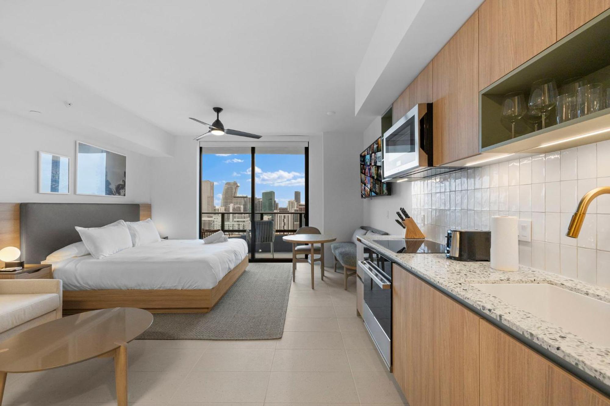 Free Parking! In Downtown Apartment Miami