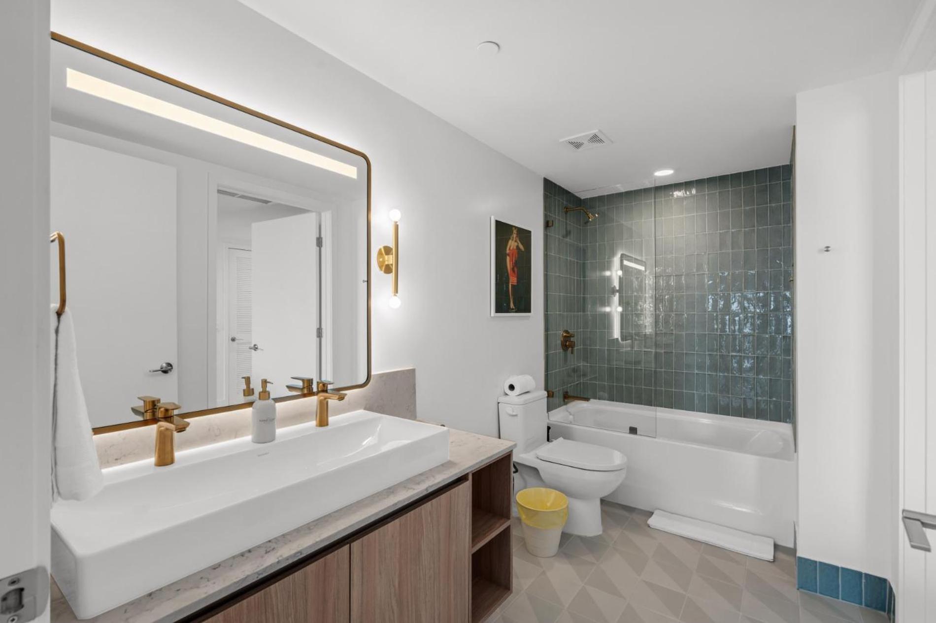 Modern 1 Bed On The 42nd- Heart Of Downtown Miami