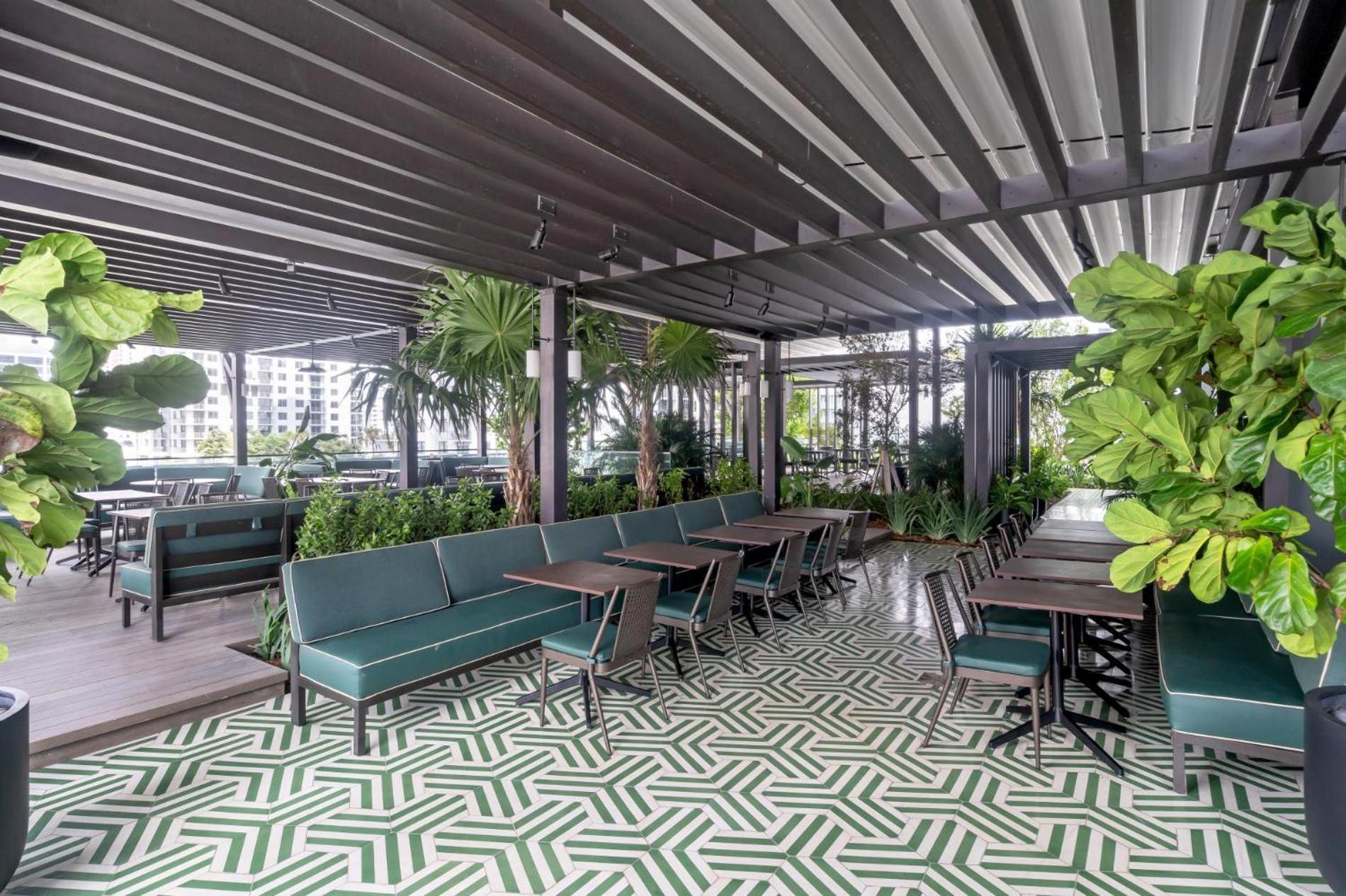 Modern 1 Bed On The 42nd- Heart Of Downtown * Miami