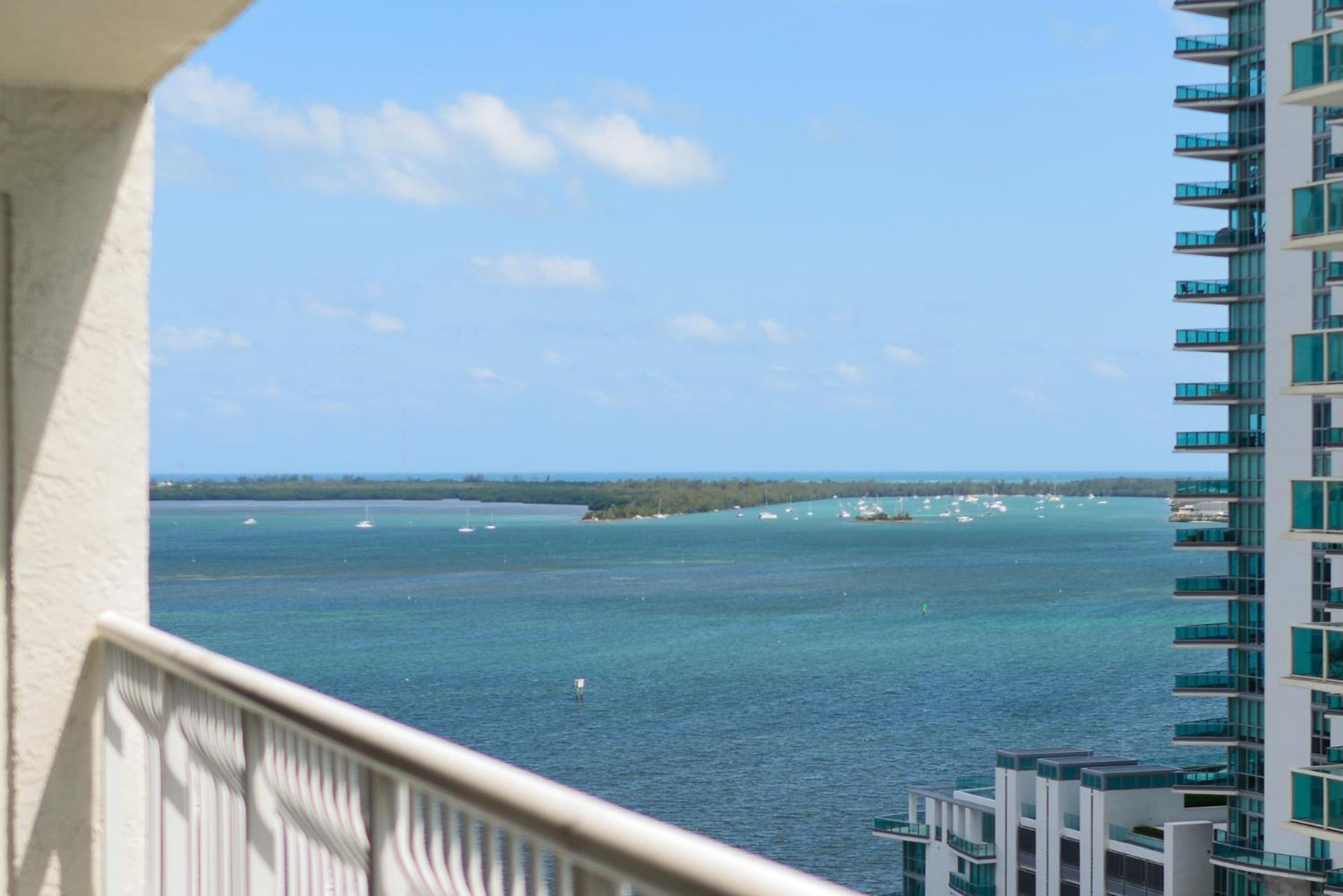 Amazing Brickell With Ocean-pool View