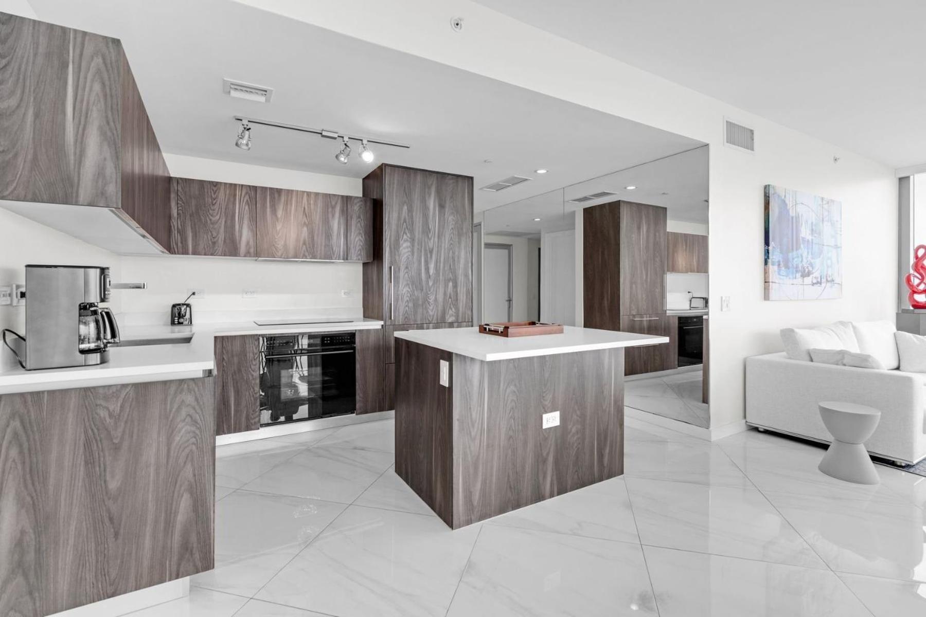 Apartment Luxury Corner Unit With Stunning Bay Views Miami