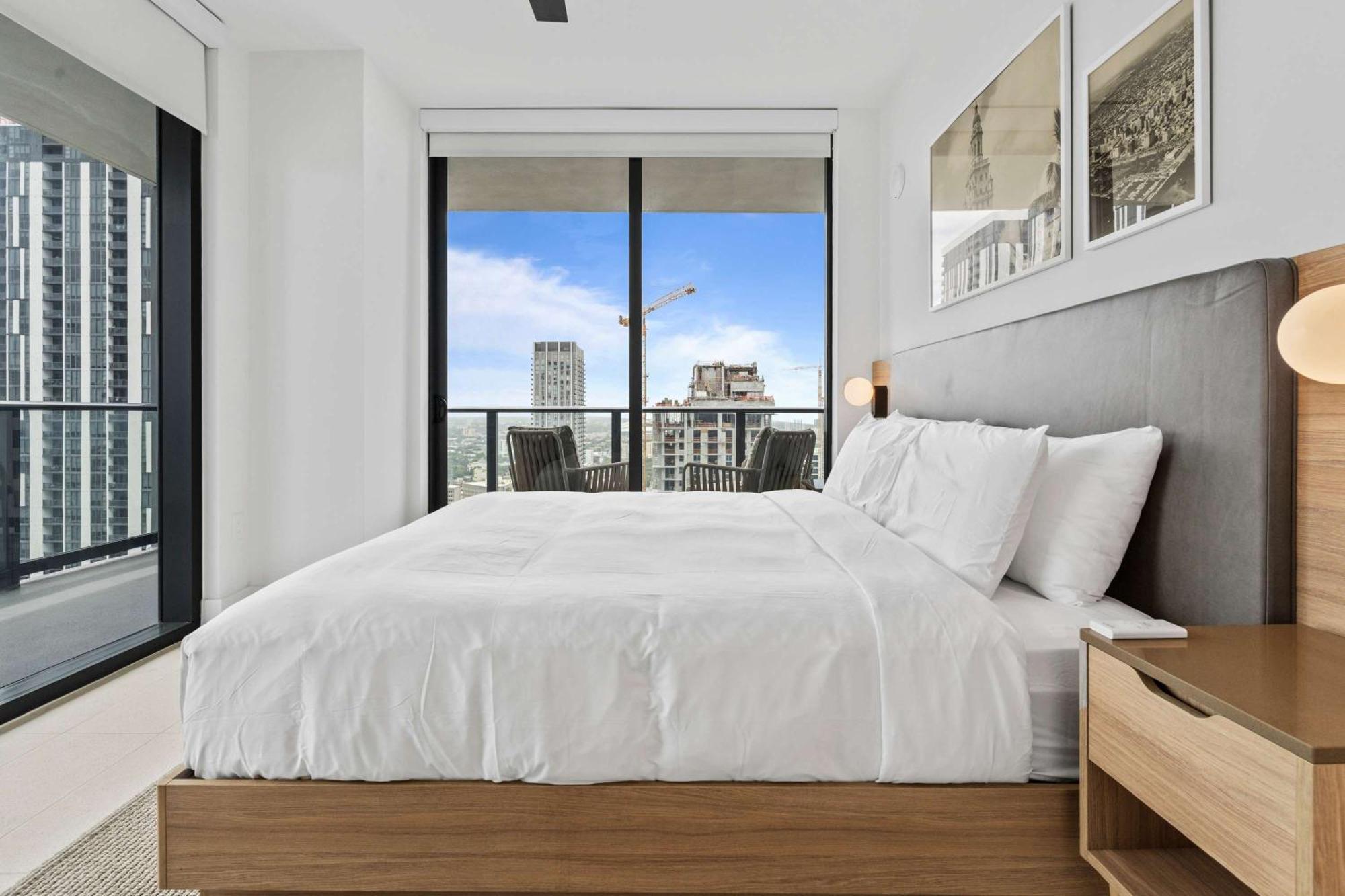 Bayside Breeze - Downtown Luxury Tower Apartment Miami