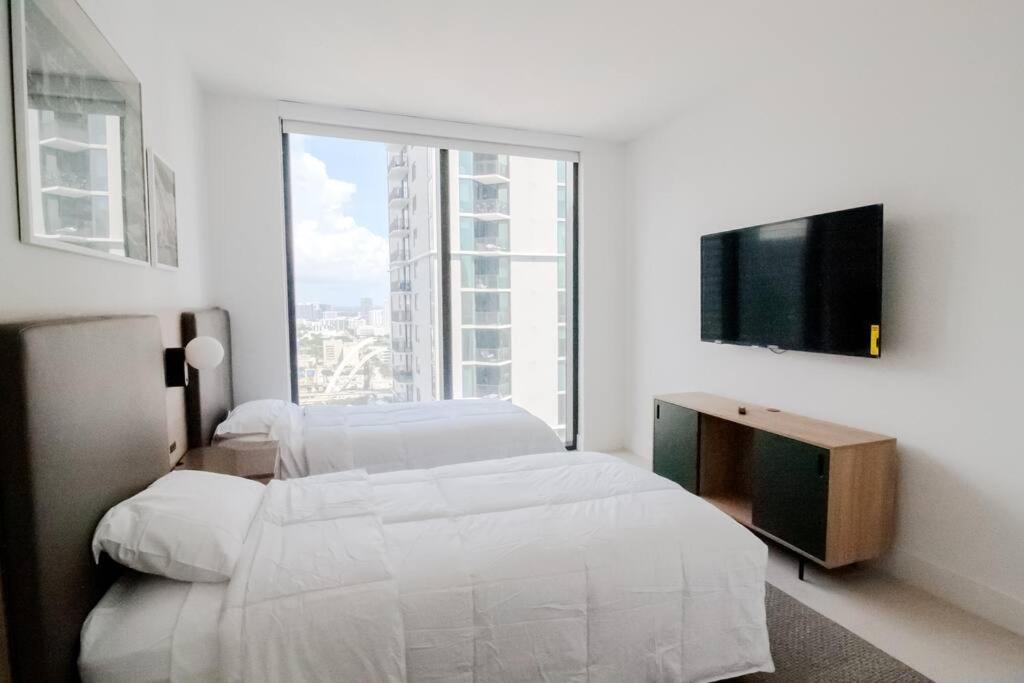 Downtown Luxury Apartment