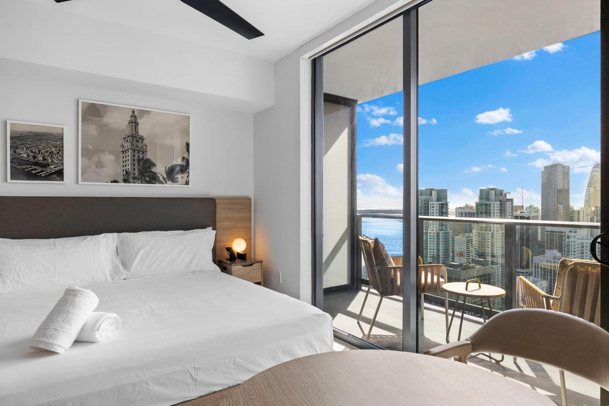 Apartment Luxury On 47th! Floor In Downtown
