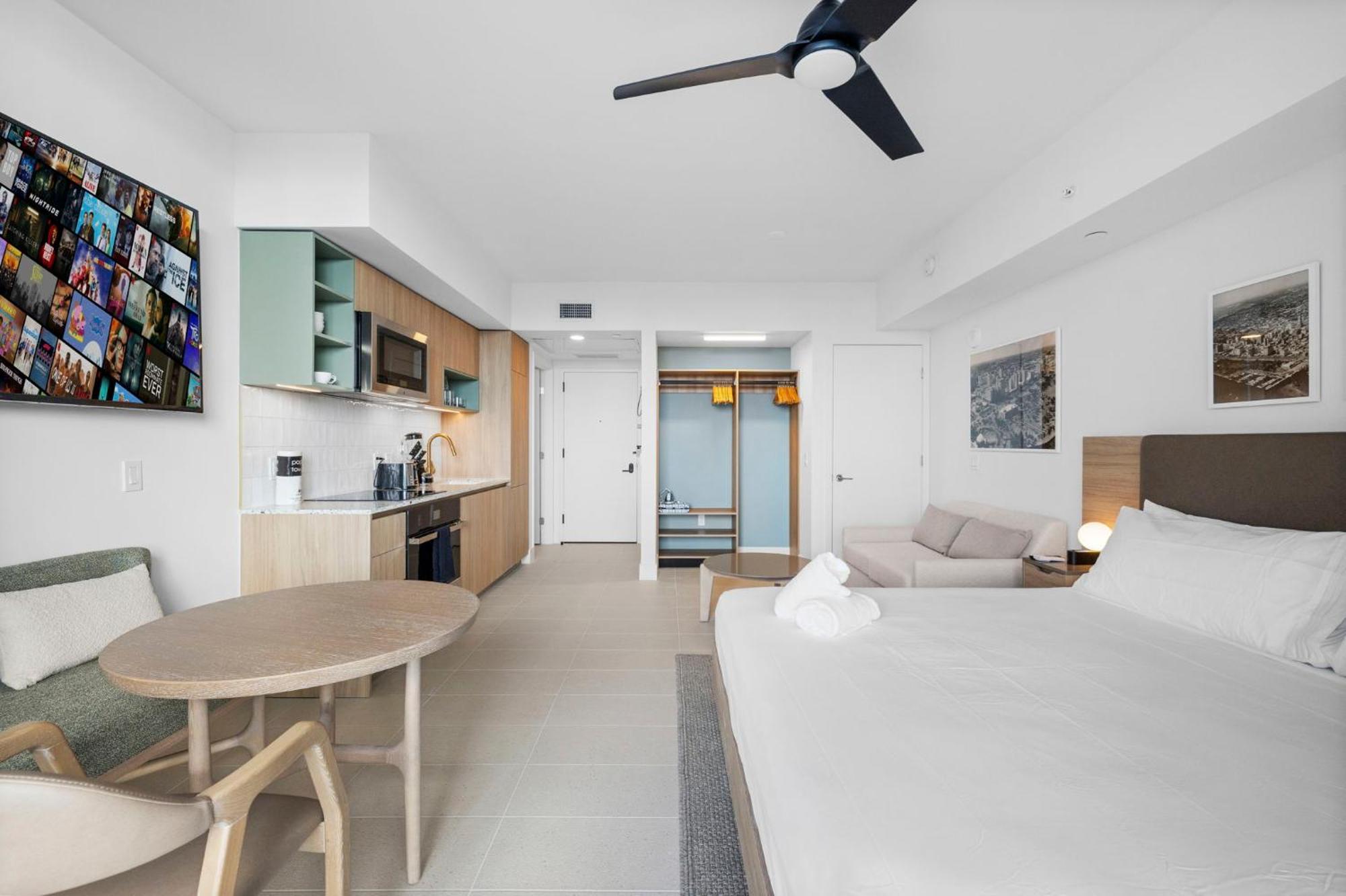 Apartment Luxury On 47th! Floor In Downtown
