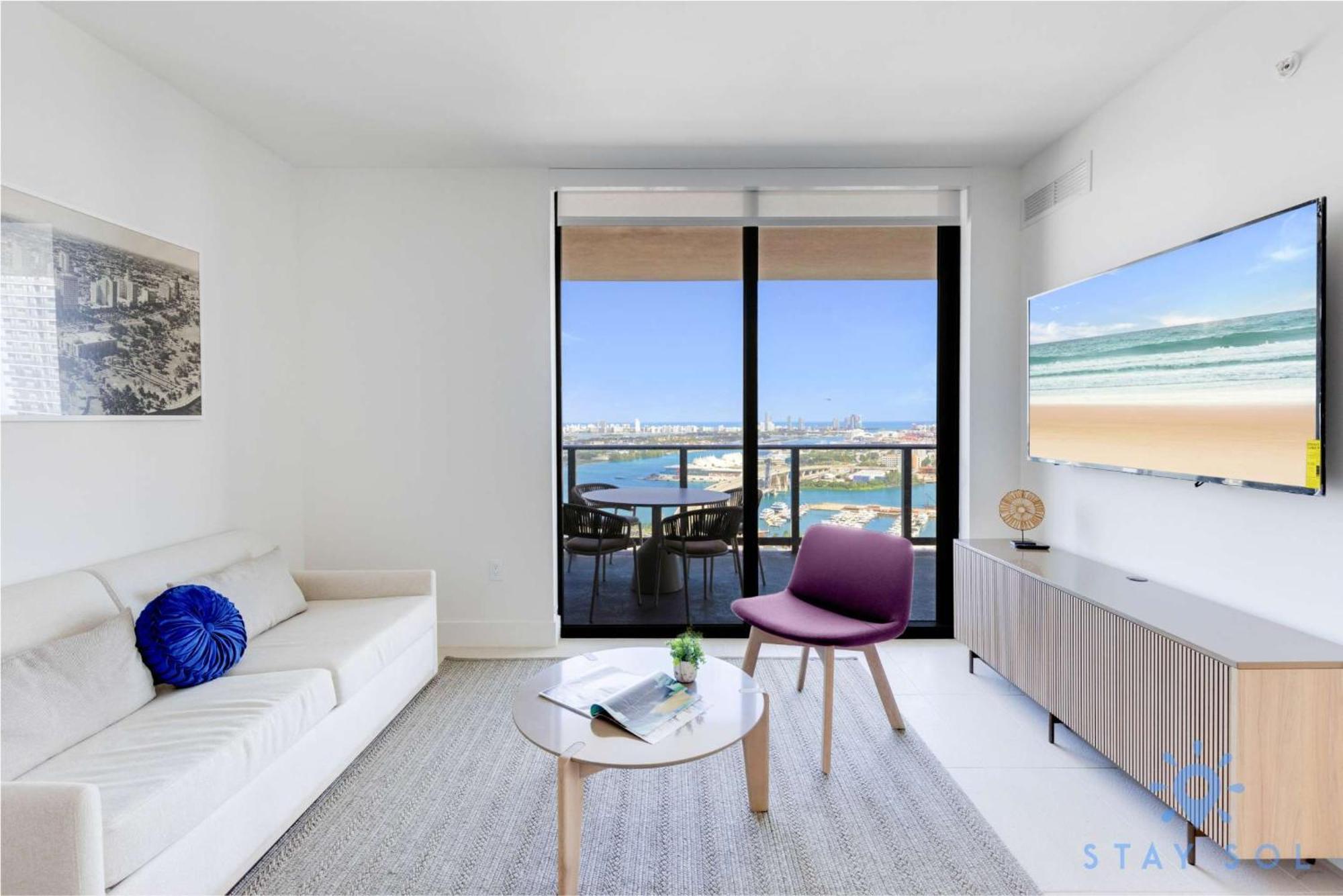 3br-3 Bth - Gym & Pool Miami