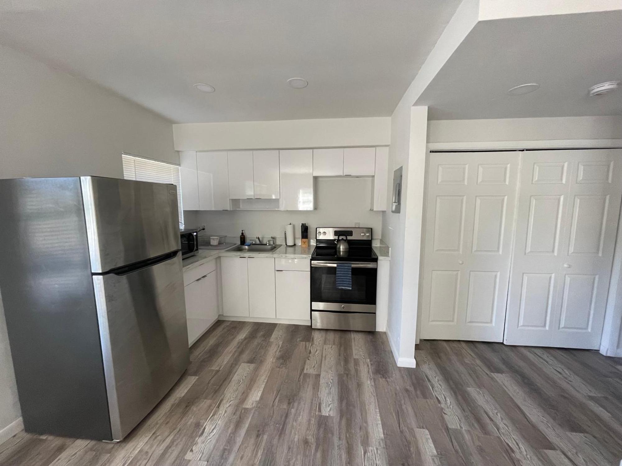 Fully Equipped With Parking Near Cocowalk Apartment Miami