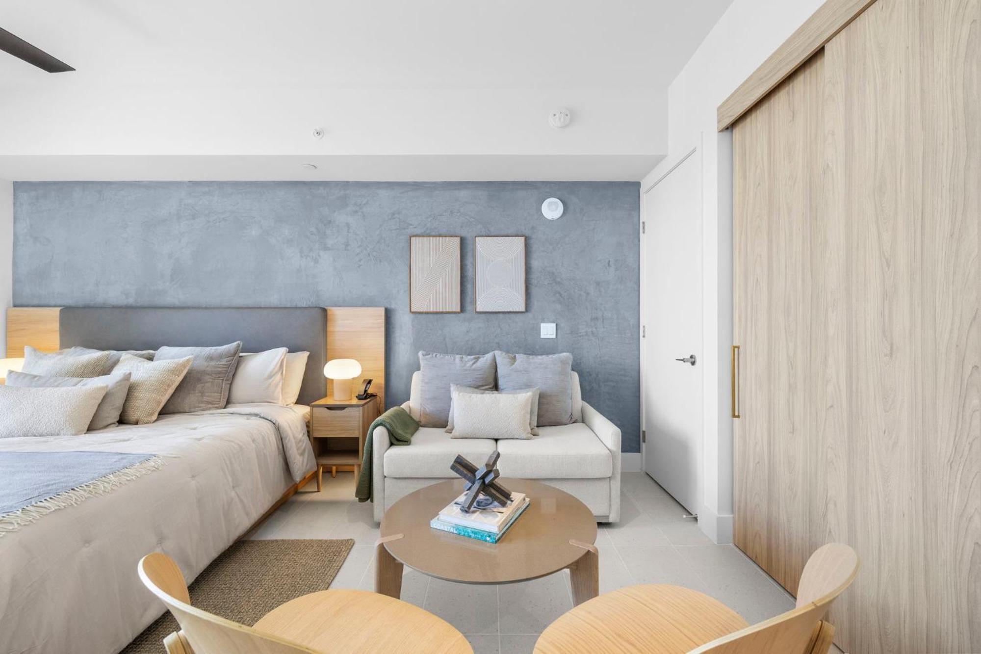 On 47th Floor! With Amenities * Miami