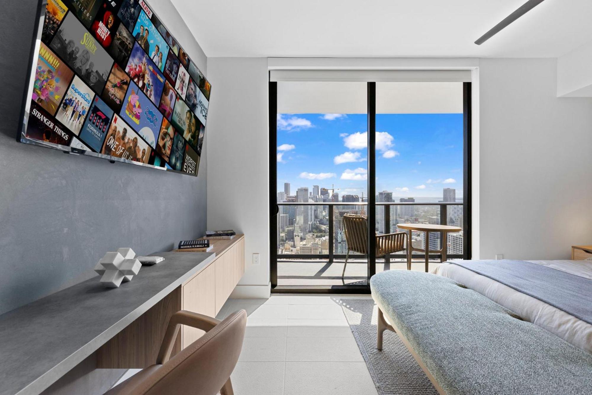 On 47th Floor! With Amenities *