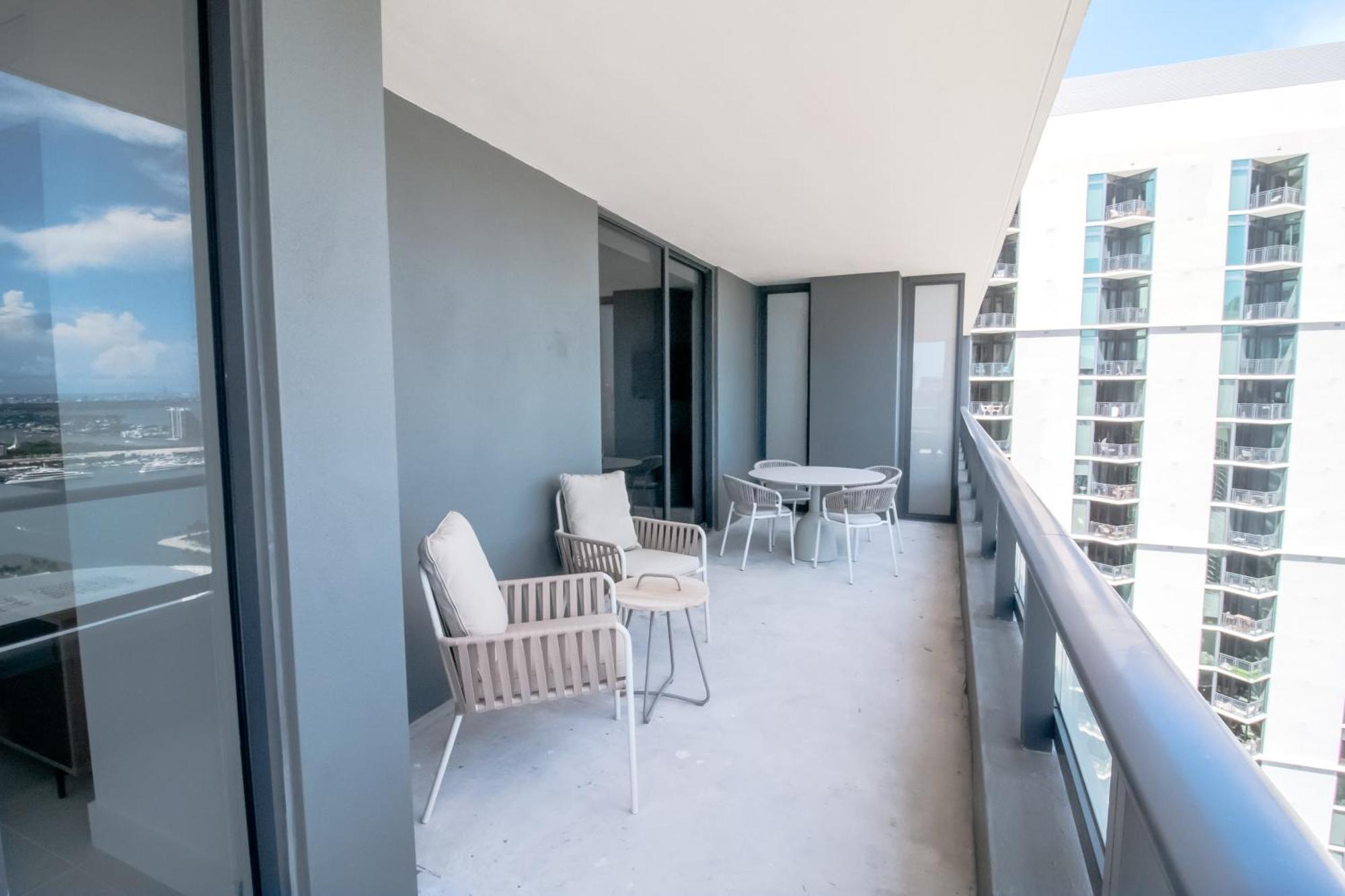 Apartment Luxurious 3 Bedroom With A View