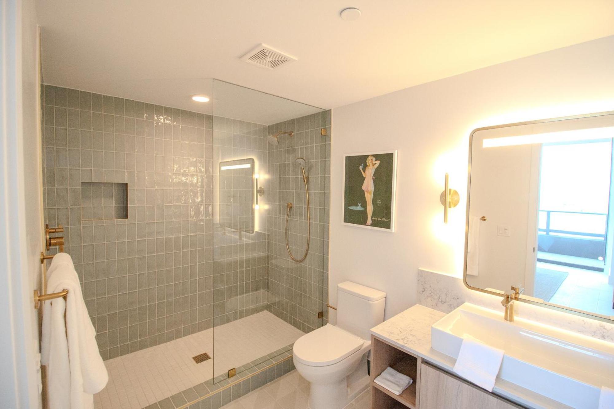 Luxurious 3 Bedroom With A View Miami