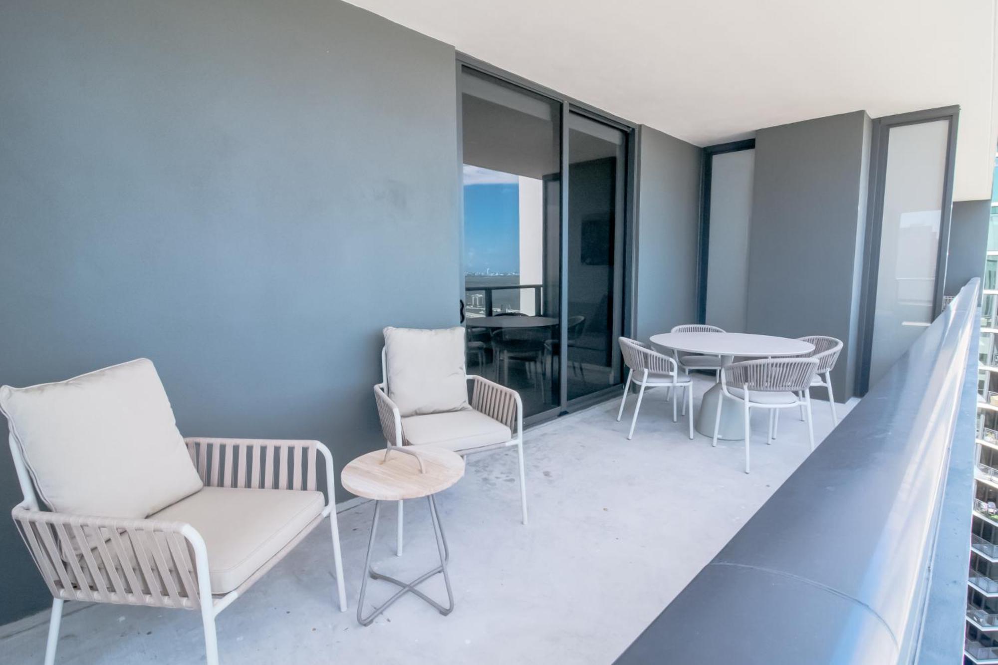 Apartment Luxurious 3 Bedroom With A View