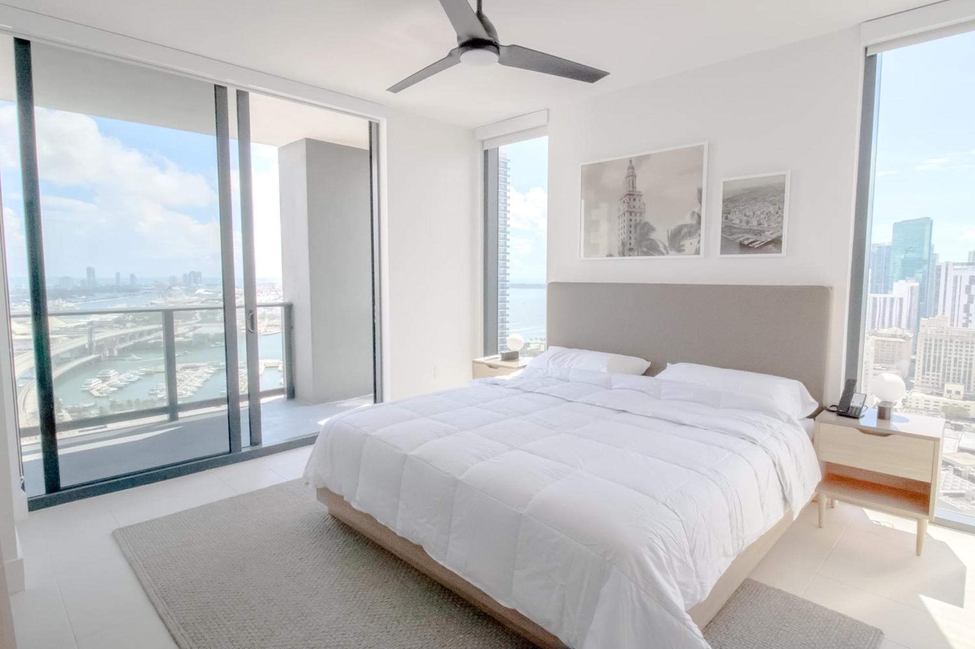 Apartment Luxurious 3 Bedroom With A View *