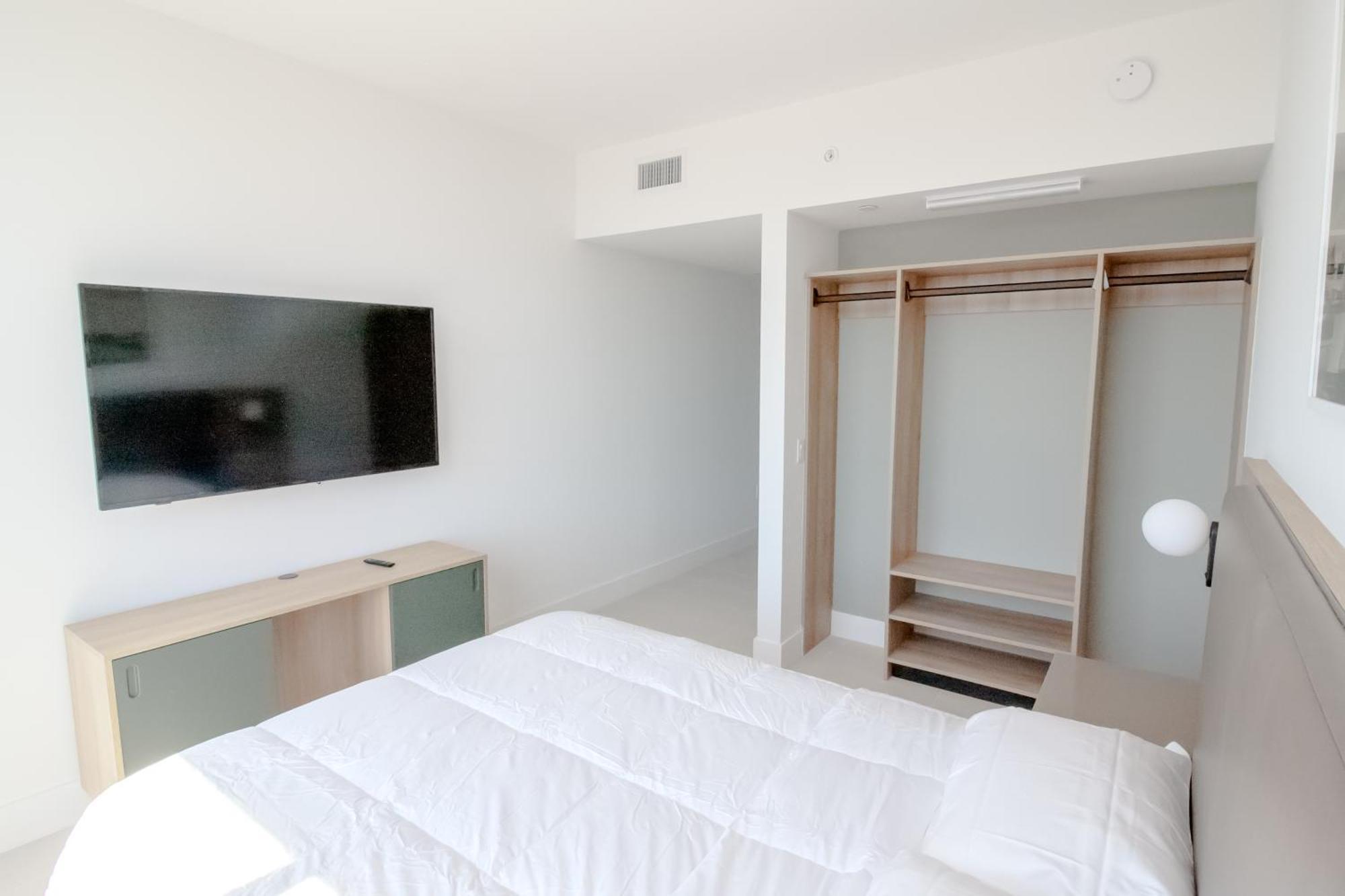 Apartment Luxurious 3 Bedroom With A View