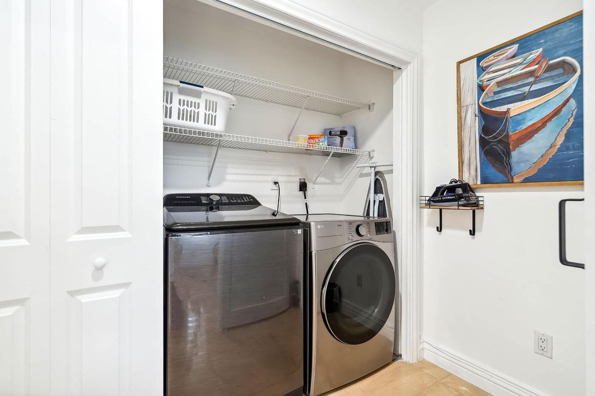 Holiday home 6-bd 3-ba Dreamy Vacation Retreat In Coral Terrace
