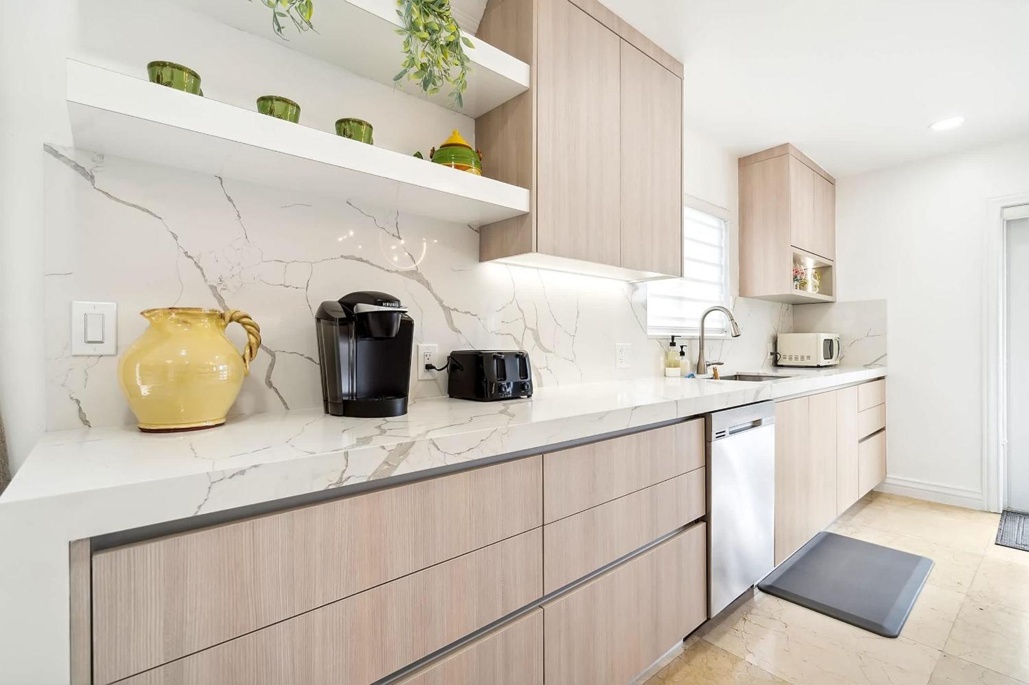 6-bd 3-ba Dreamy Vacation Retreat In Coral Terrace