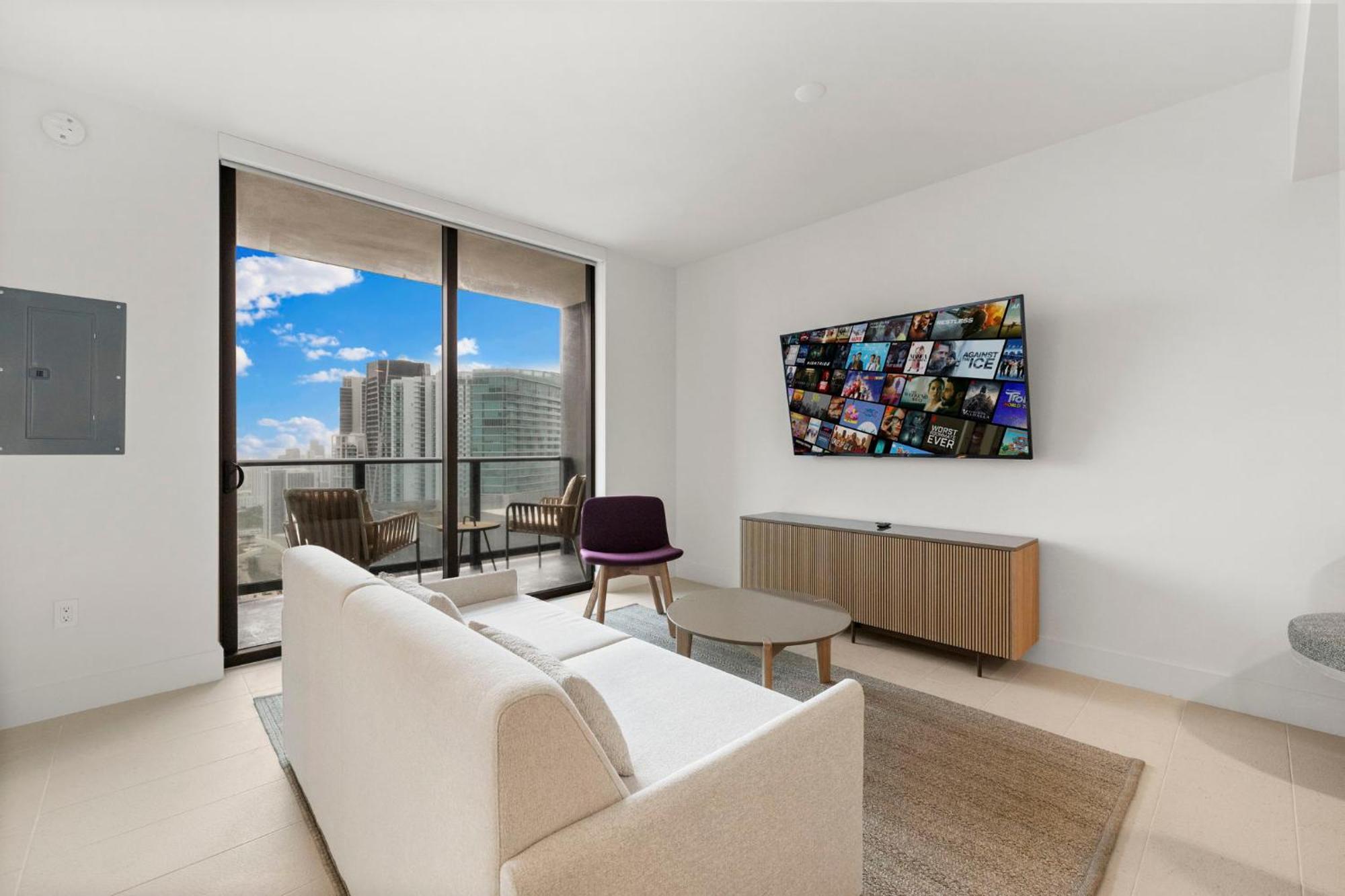 On 46th Floor! Amazing Views And Free Parking Apartment Miami