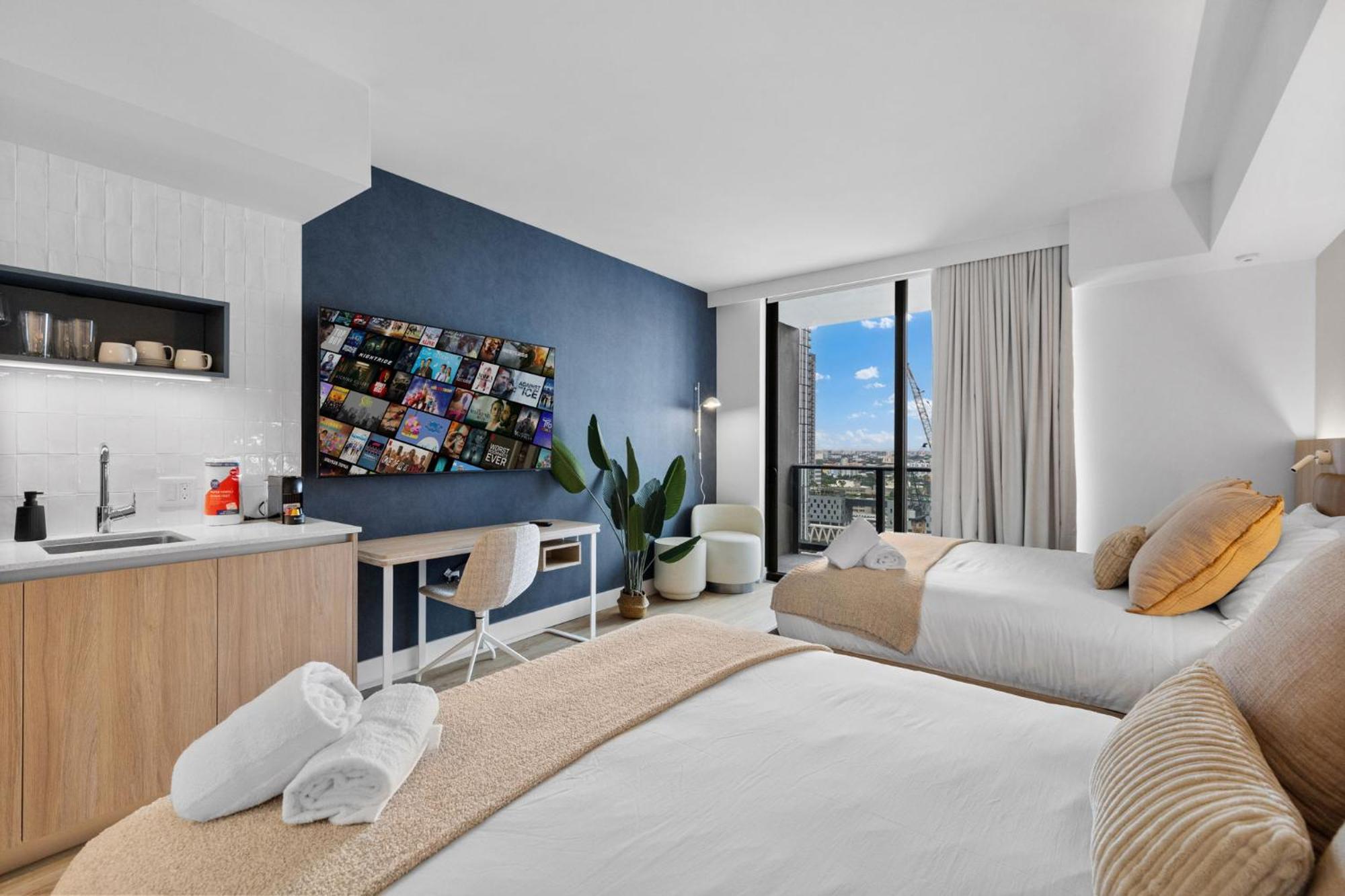 Apartment Elegant With Amenities Access! *