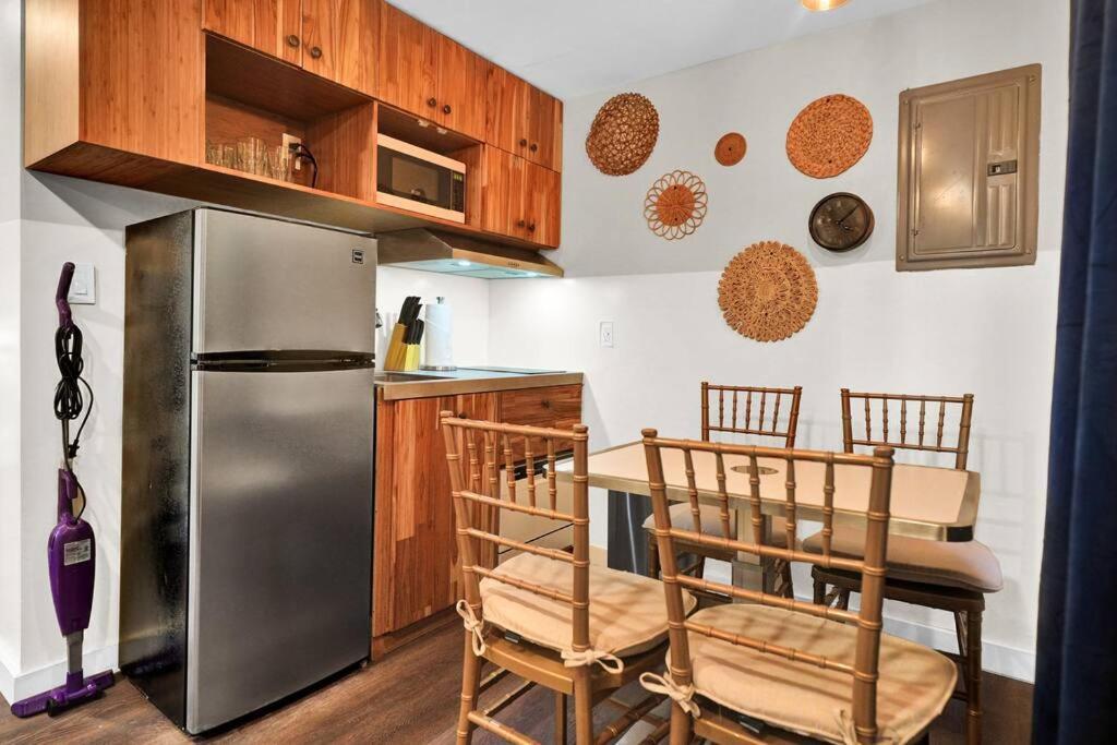 Stylish With Self Check-in Apartment *