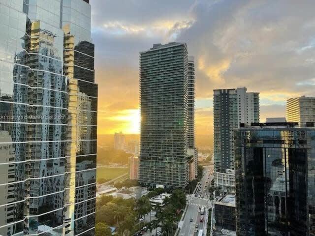 Beautiful 1 Bedroom With Modern Amenities Miami