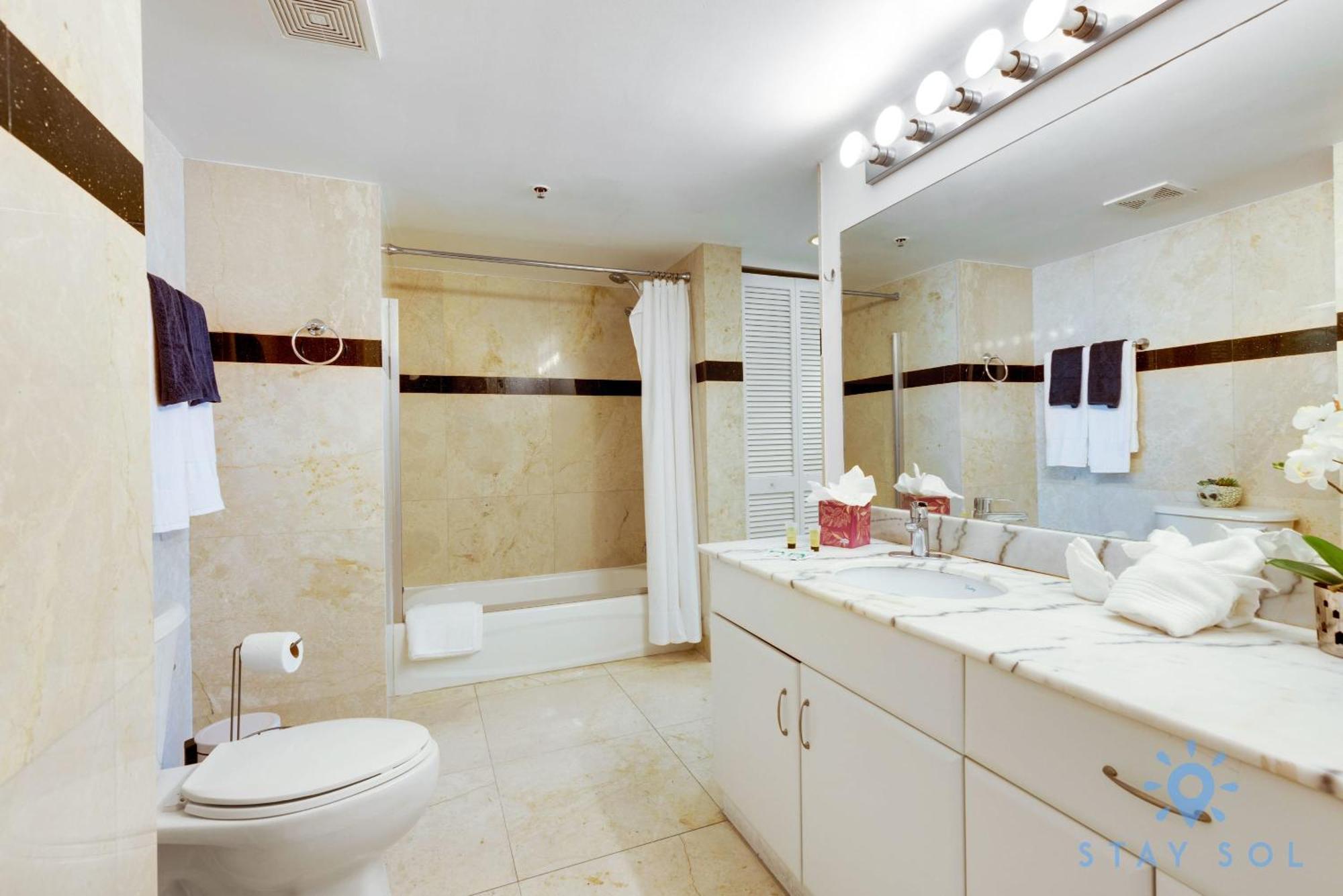 Apartment 1 Bedroom - Ocean And Views