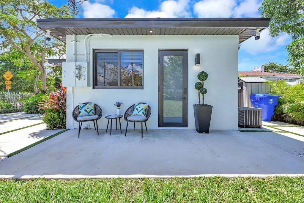 Modern Near Design District, Wynwood Apartment *