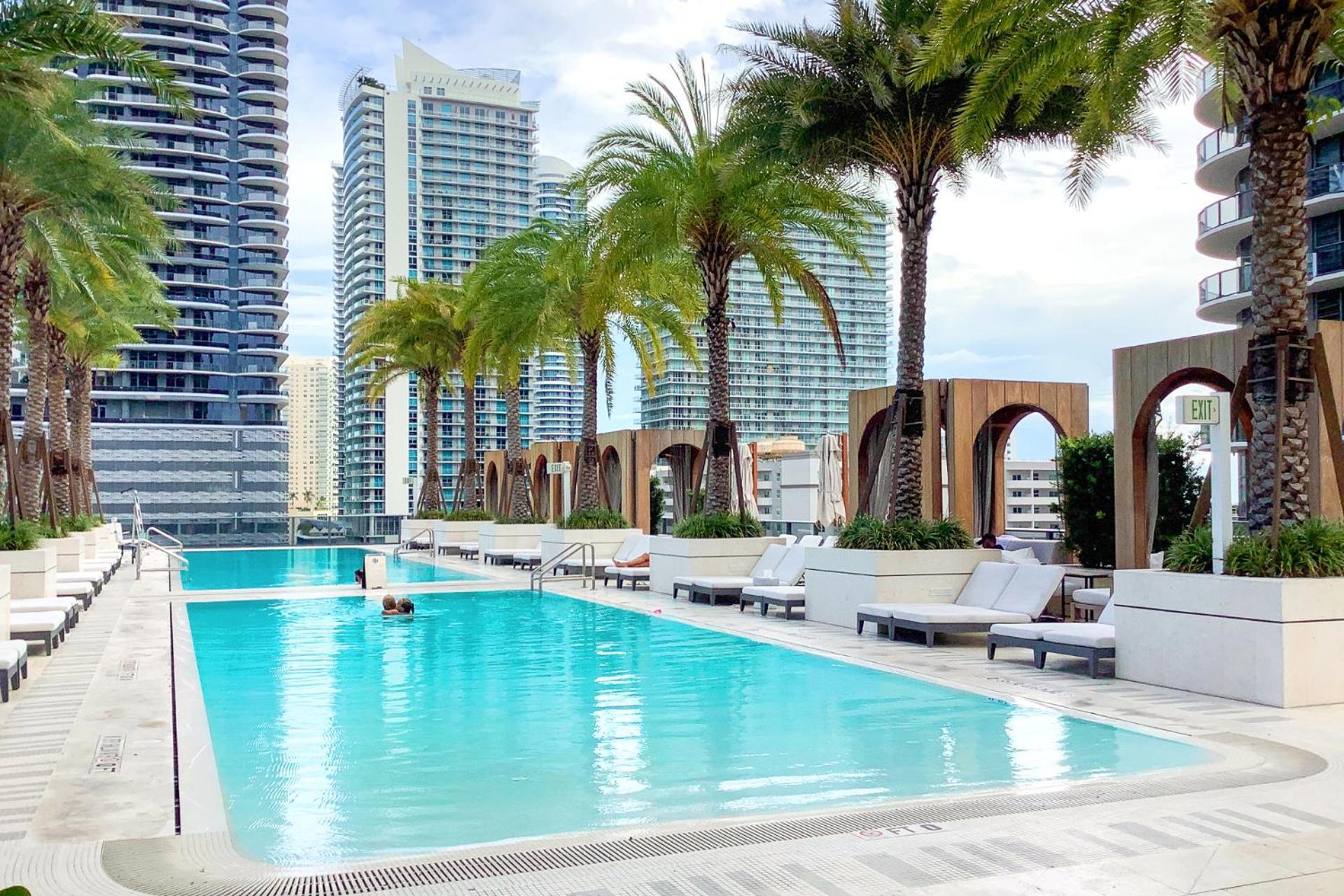 Apartment Luxurious King W Pool At Sls Brickell Miami