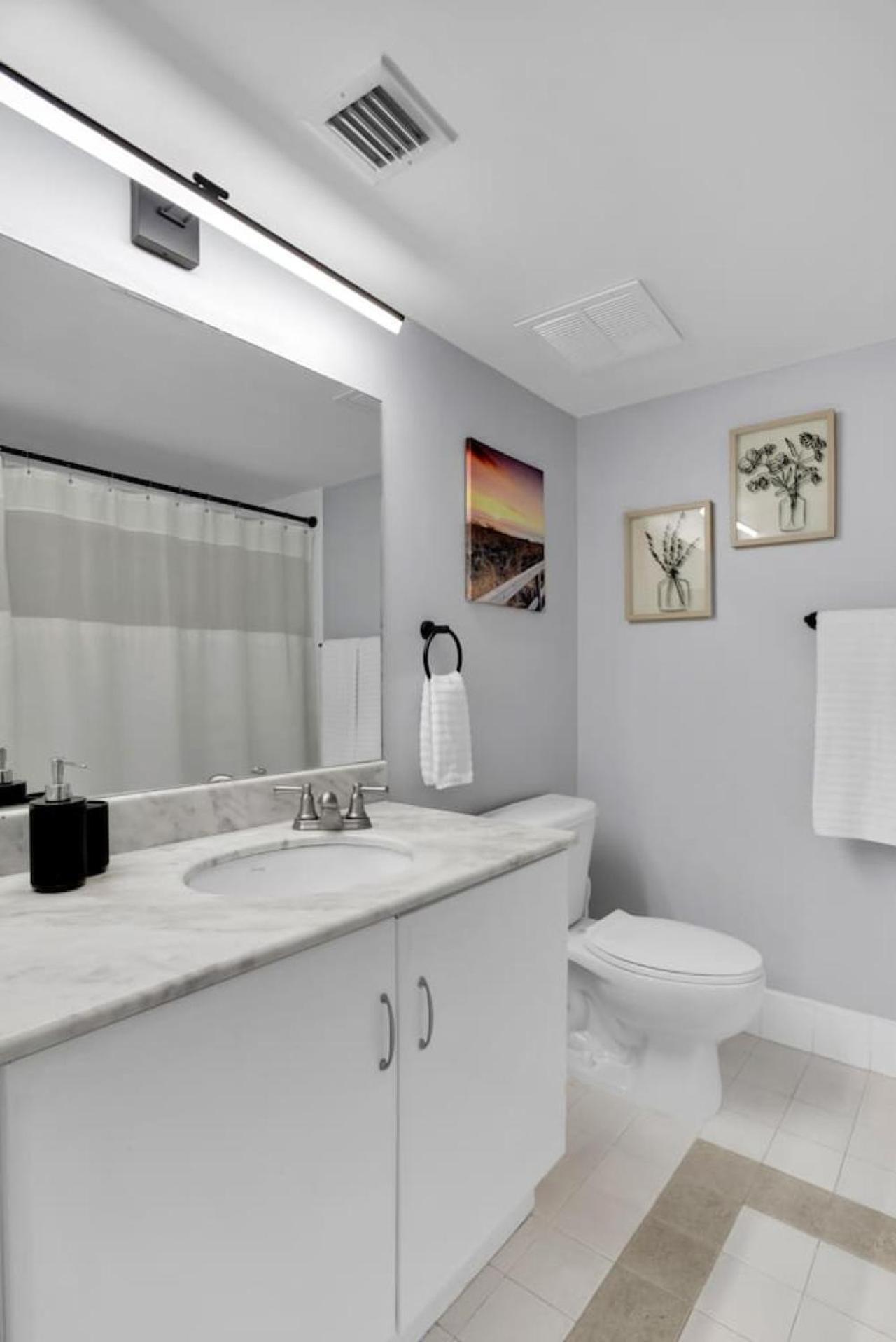 Brickell Bay Exclusive 2br Getaway With Sofa Bed Apartment *