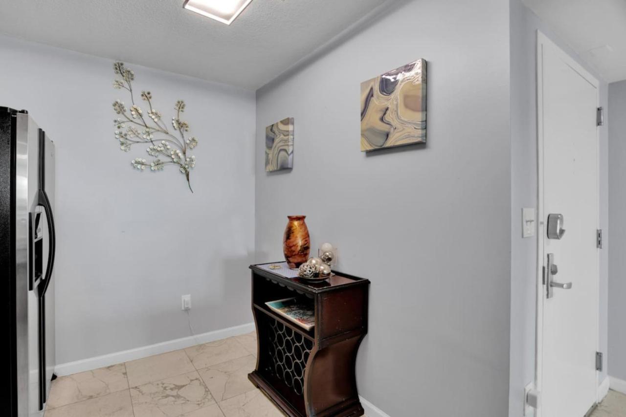 Brickell Bay Exclusive 2br Getaway With Sofa Bed Apartment Miami