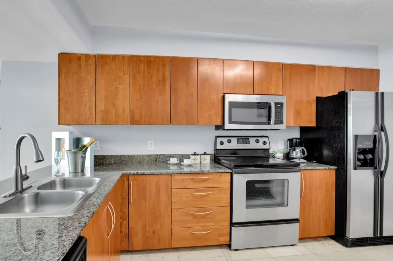 Brickell Bay Exclusive 2br Getaway With Sofa Bed Miami