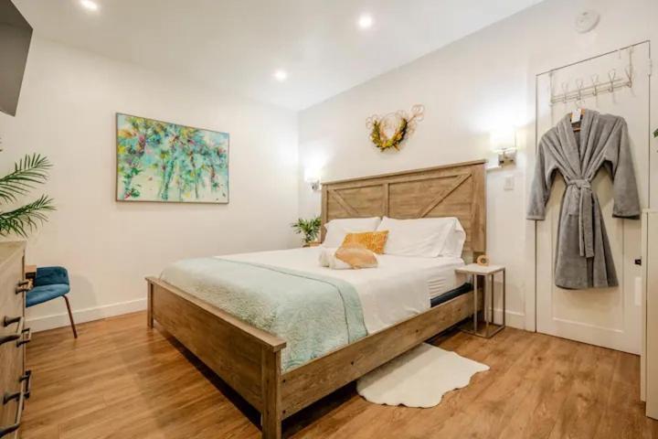 Little Havana Suites: Urban Oasis With Free Parking
