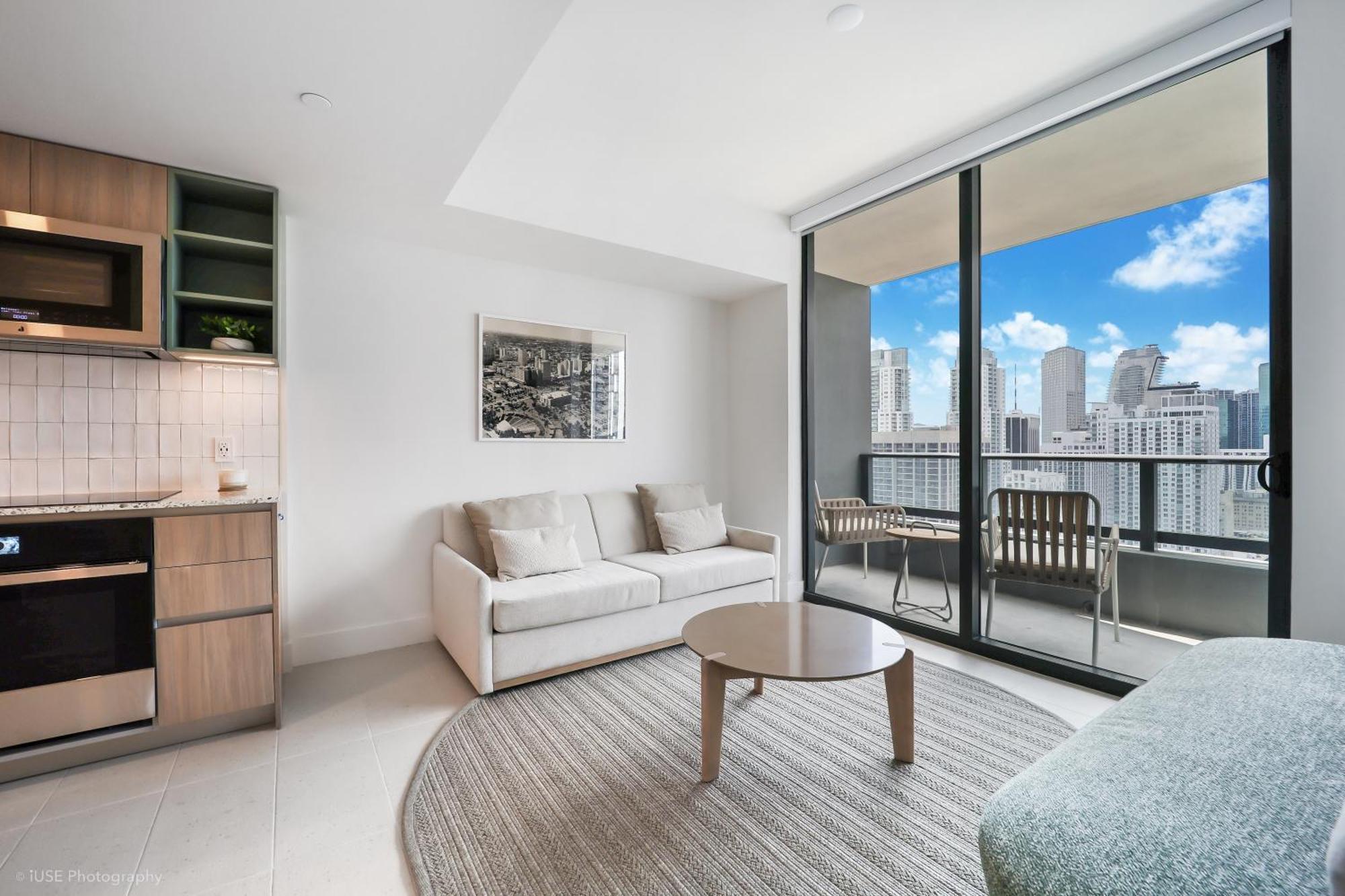 Apartment New Unit 28th Floor With Unbeatable Bayside Views
