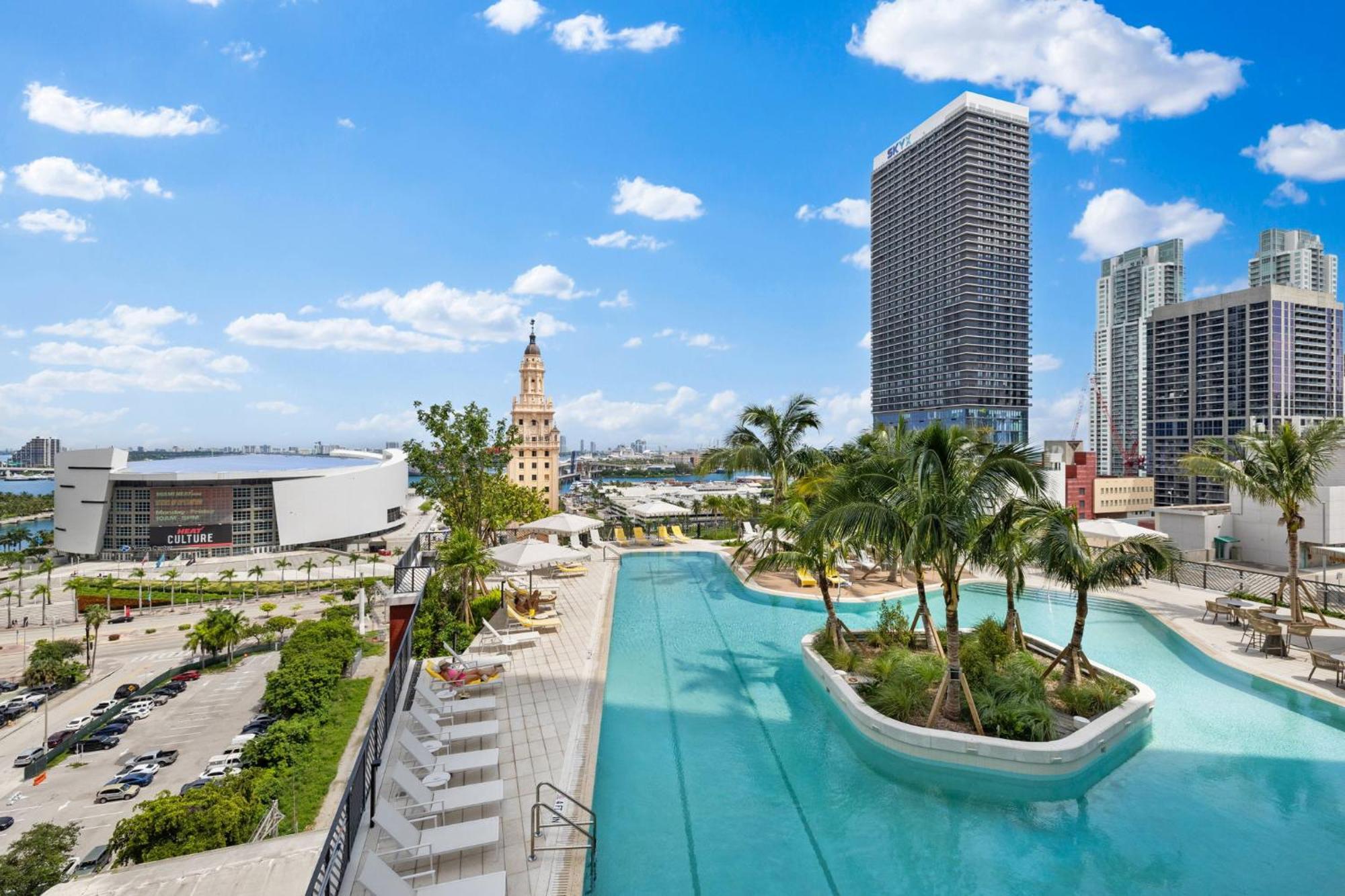 Apartment Free Parking! Ph Luxury 3br In Downtown Miami