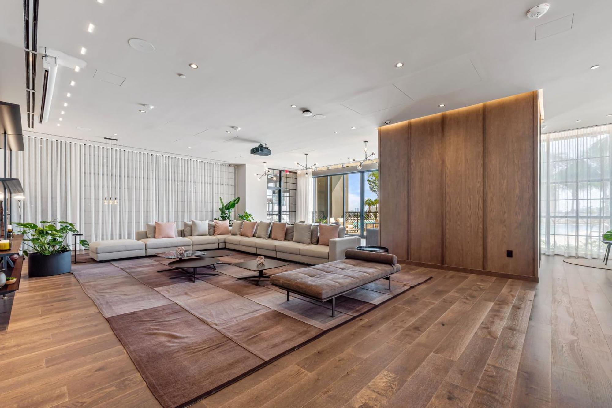 Free Parking! Ph Luxury 3br In Downtown Apartment Miami