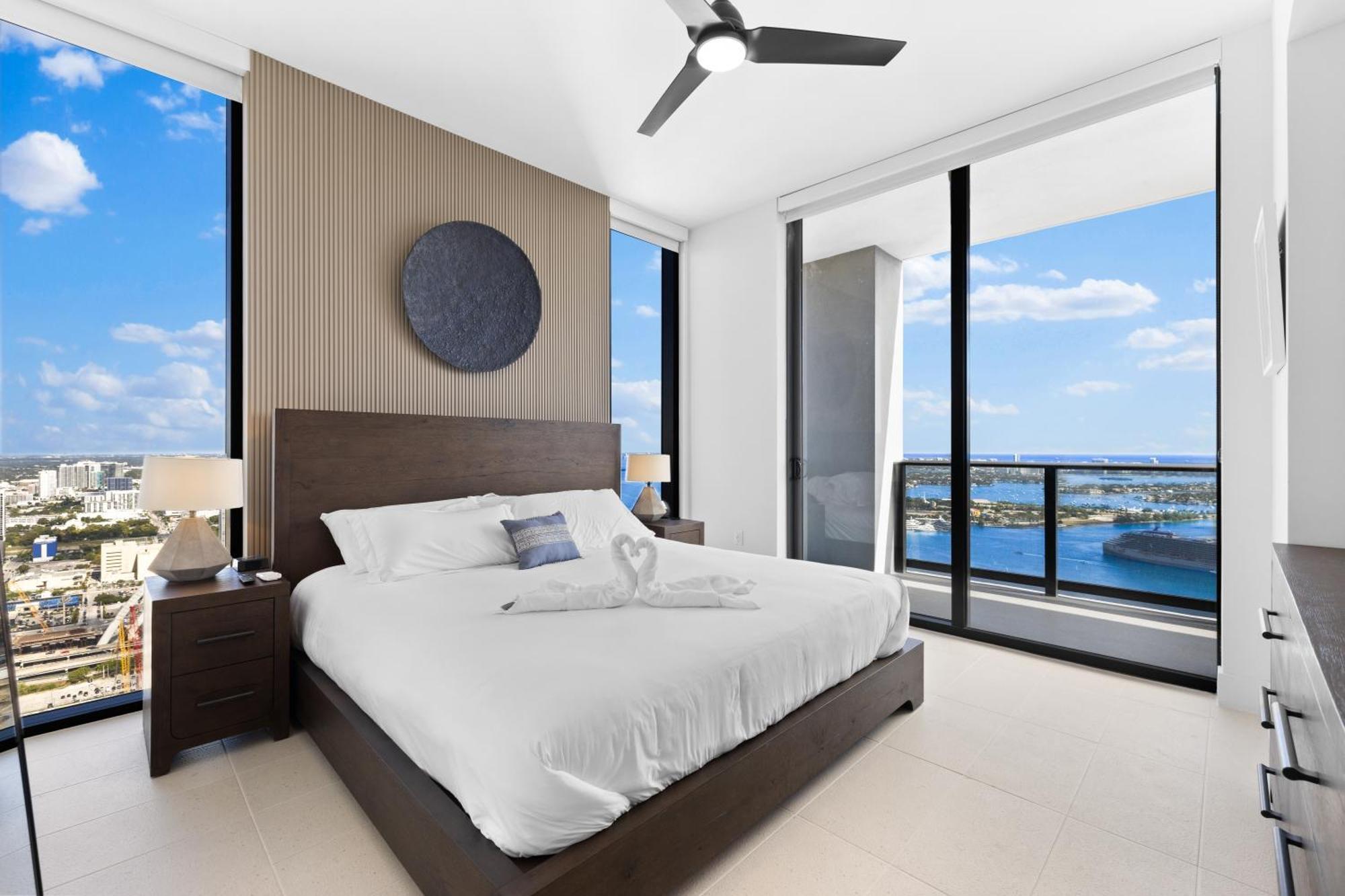 Free Parking! Ph Luxury 3br In Downtown Miami