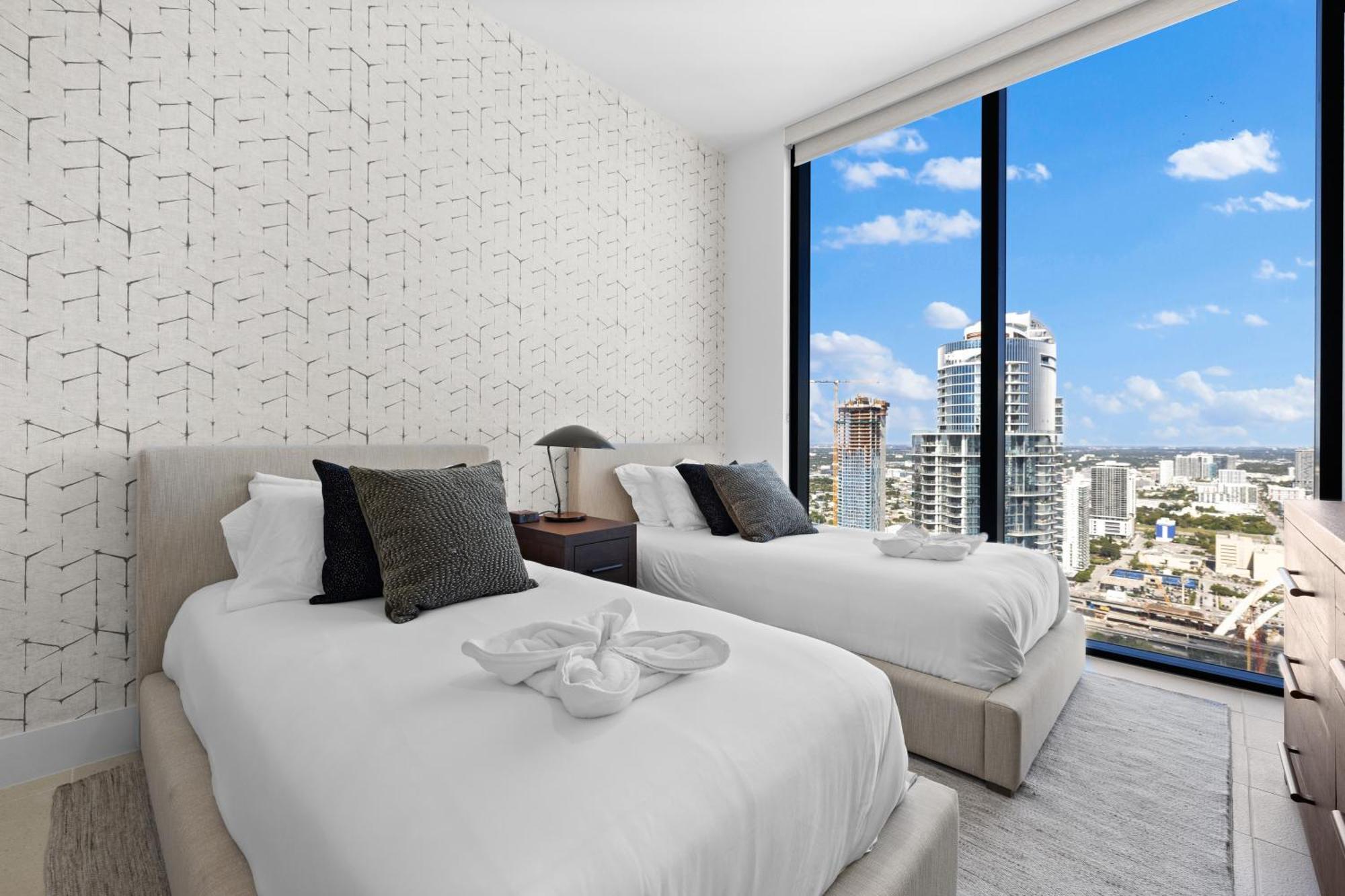 Free Parking! Ph Luxury 3br In Downtown Apartment Miami