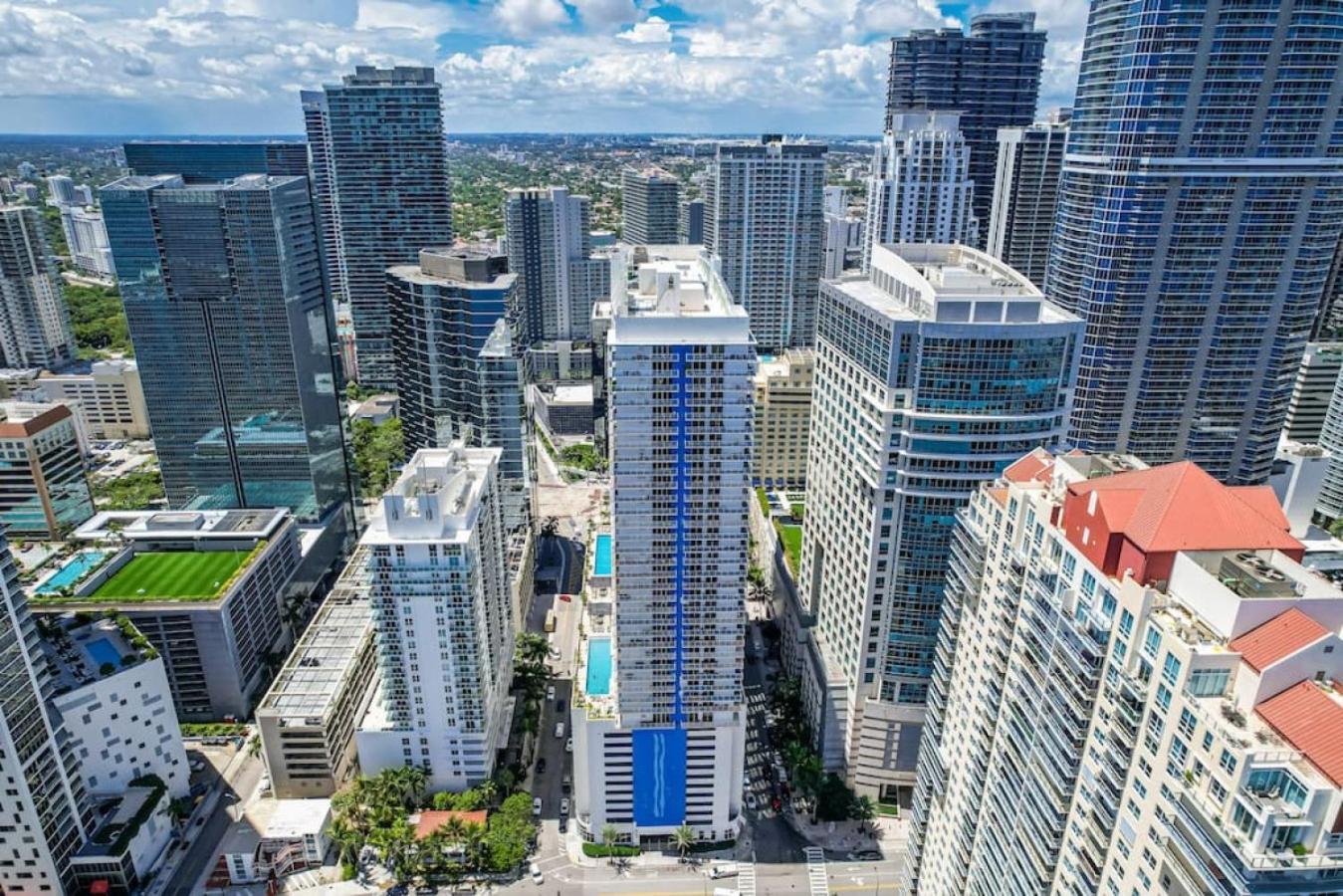 Dreamy Oceanfront Highfloor Corner Unit 2and2 Den Holiday home Miami