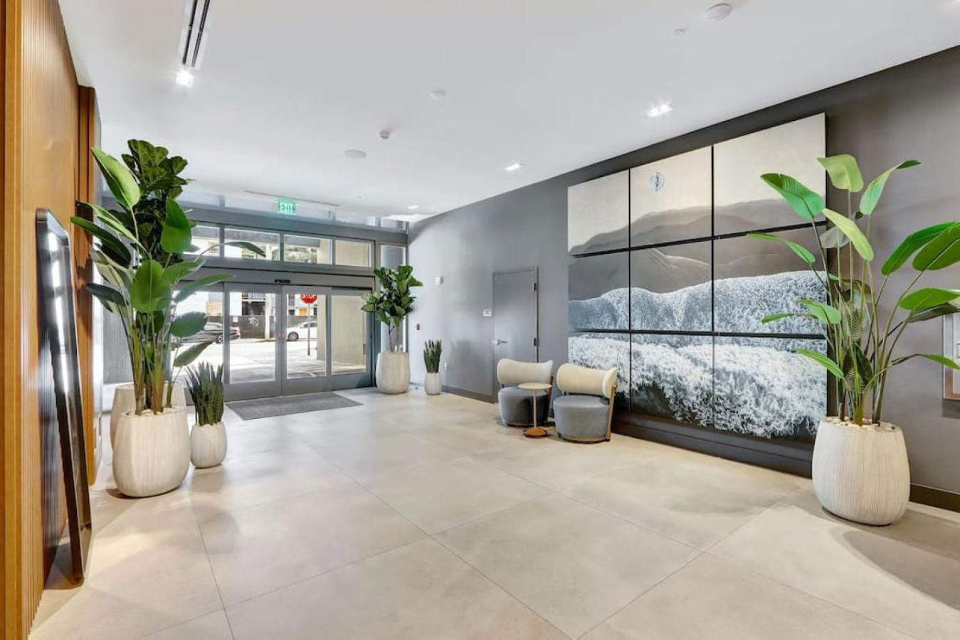 Your Intimate Brickell With Private Balcony Holiday home *