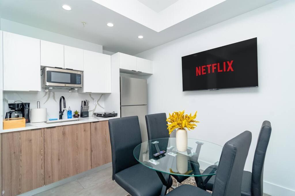 King Bed Brand New Oasis Minutes To Brickell Apartment Miami