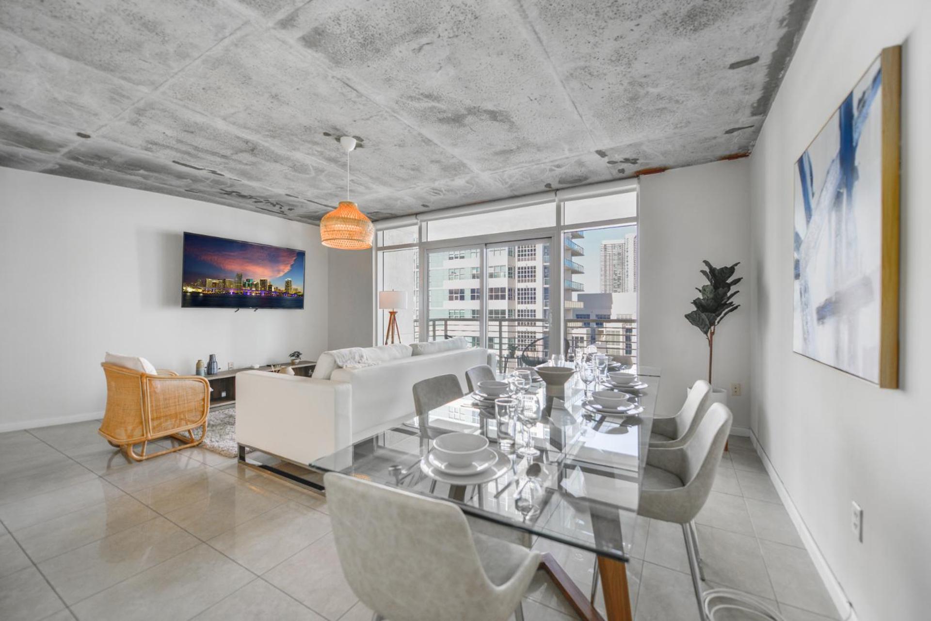 Modern Midtown Pool Access & Free Parking Miami