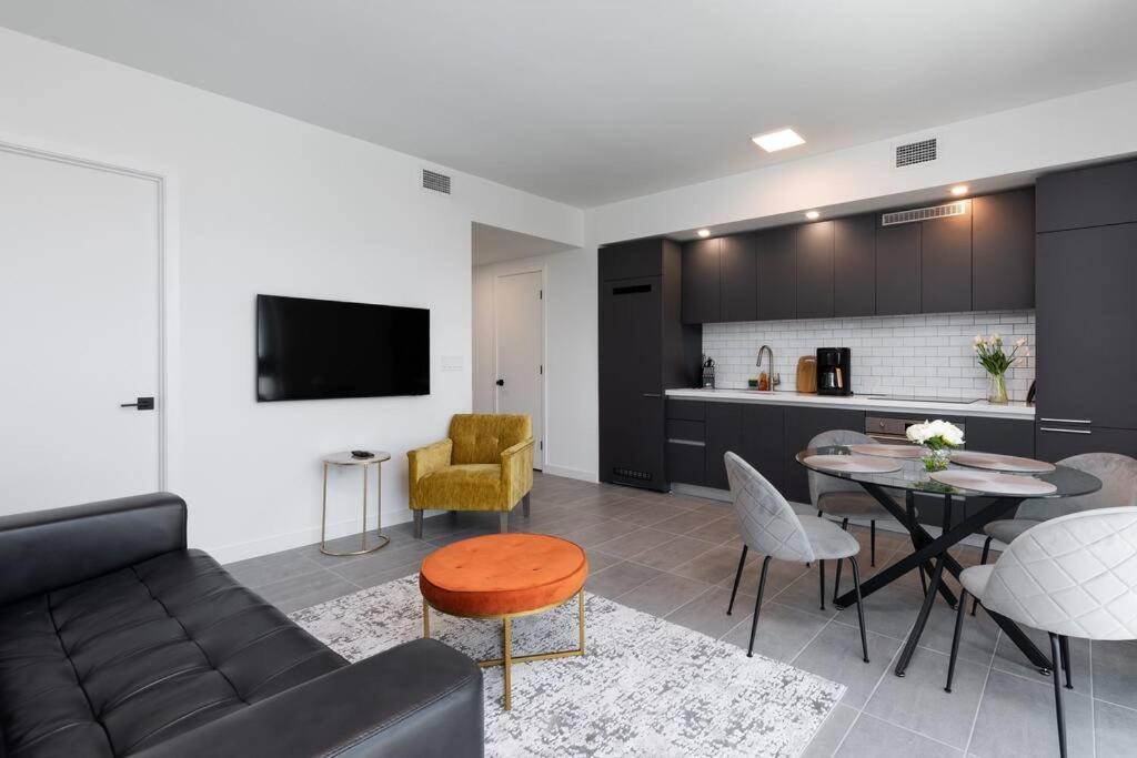 Amazing 2 Bedroom 30th Floor Downtown Free Parking Miami