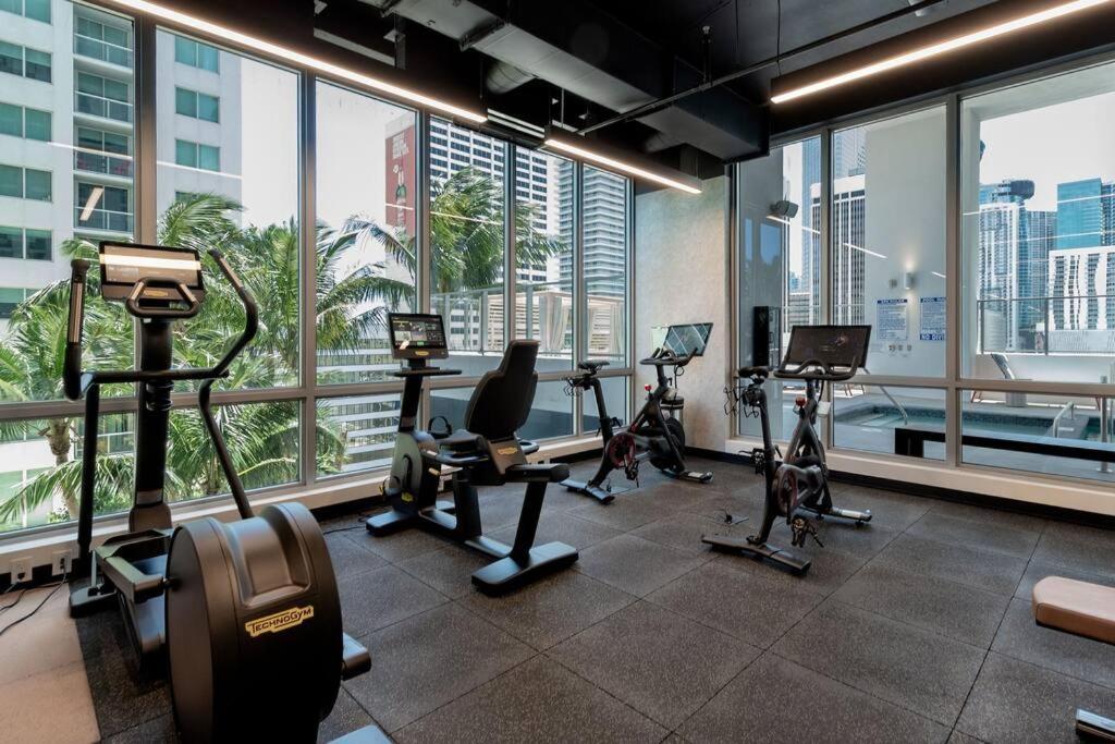 Apartment Amazing 2 Bedroom 30th Floor Downtown Free Parking