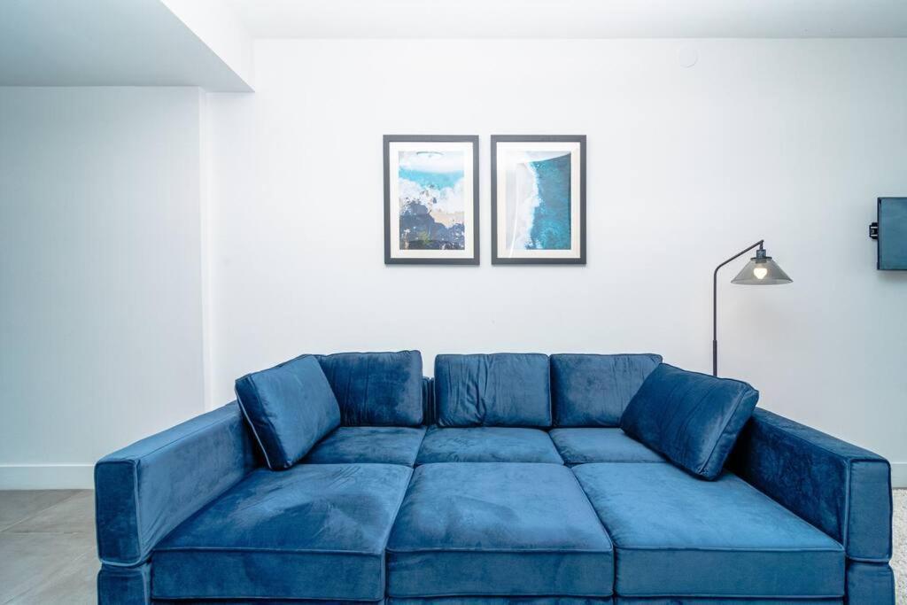 Apartment King Bed Brand New Oasis Minutes To Brickell