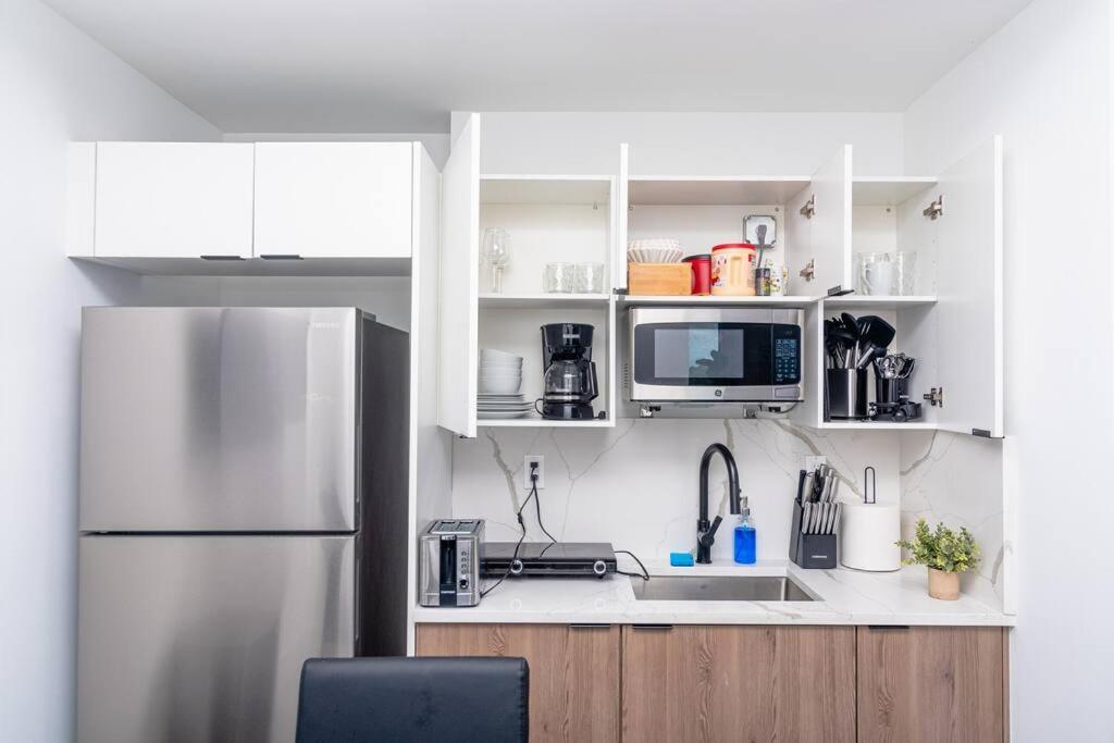 Apartment King Bed Brand New Oasis Minutes To Brickell