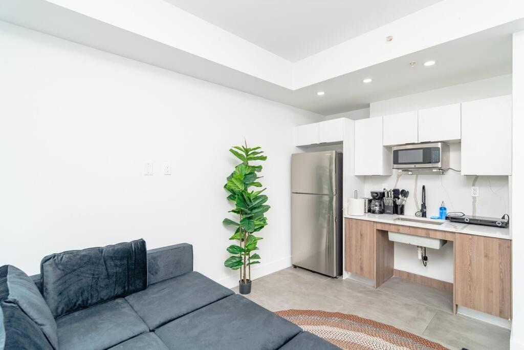 King Bed Brand New Oasis Minutes To Brickell * Miami