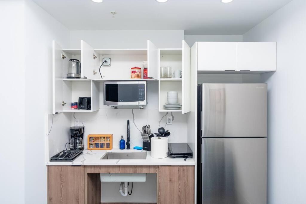 Apartment King Bed Brand New Oasis Minutes To Brickell Miami