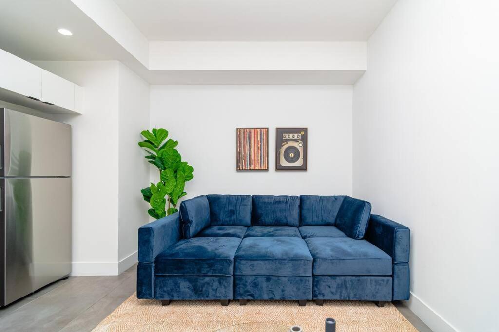 King Bed Brand New Oasis Minutes To Brickell *