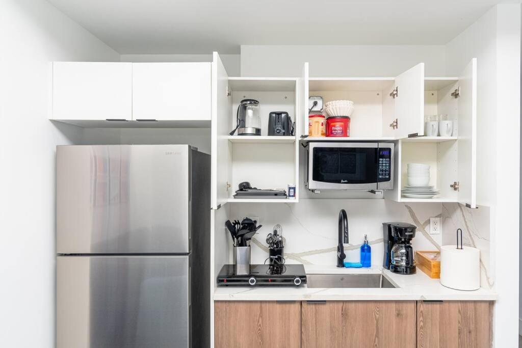 King Bed Brand New Oasis Minutes To Brickell Apartment Miami