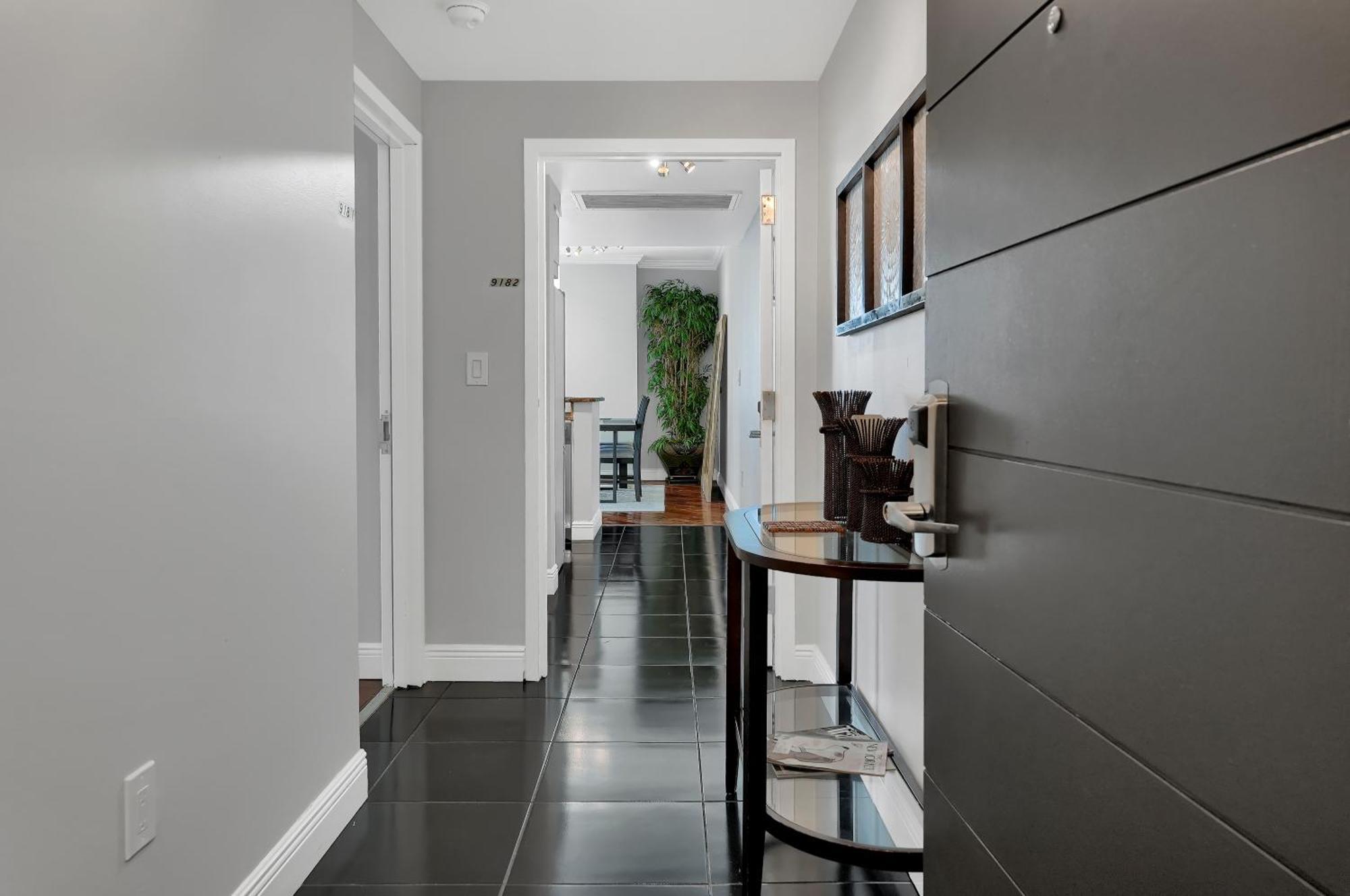 Fabulous 2 Bedroom In Heart Of Grove